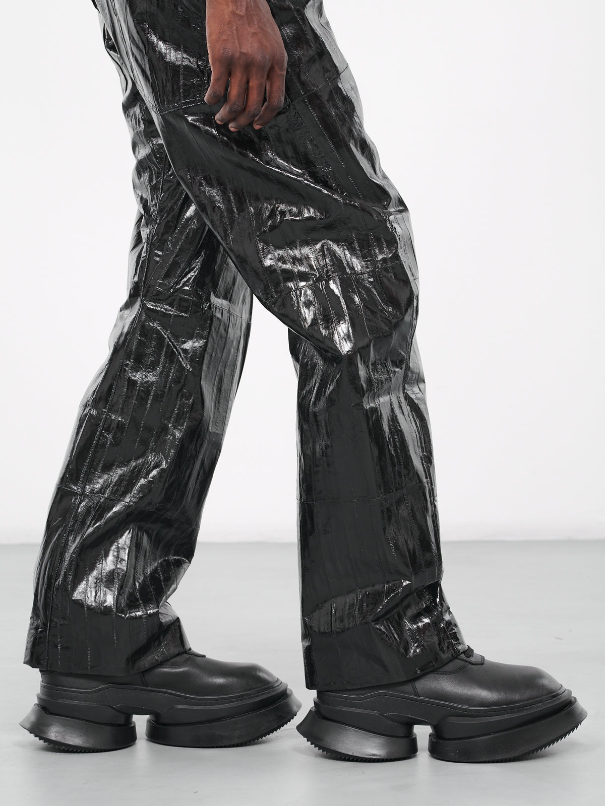 Twisted Trousers (TRS-103-05-BLACK)