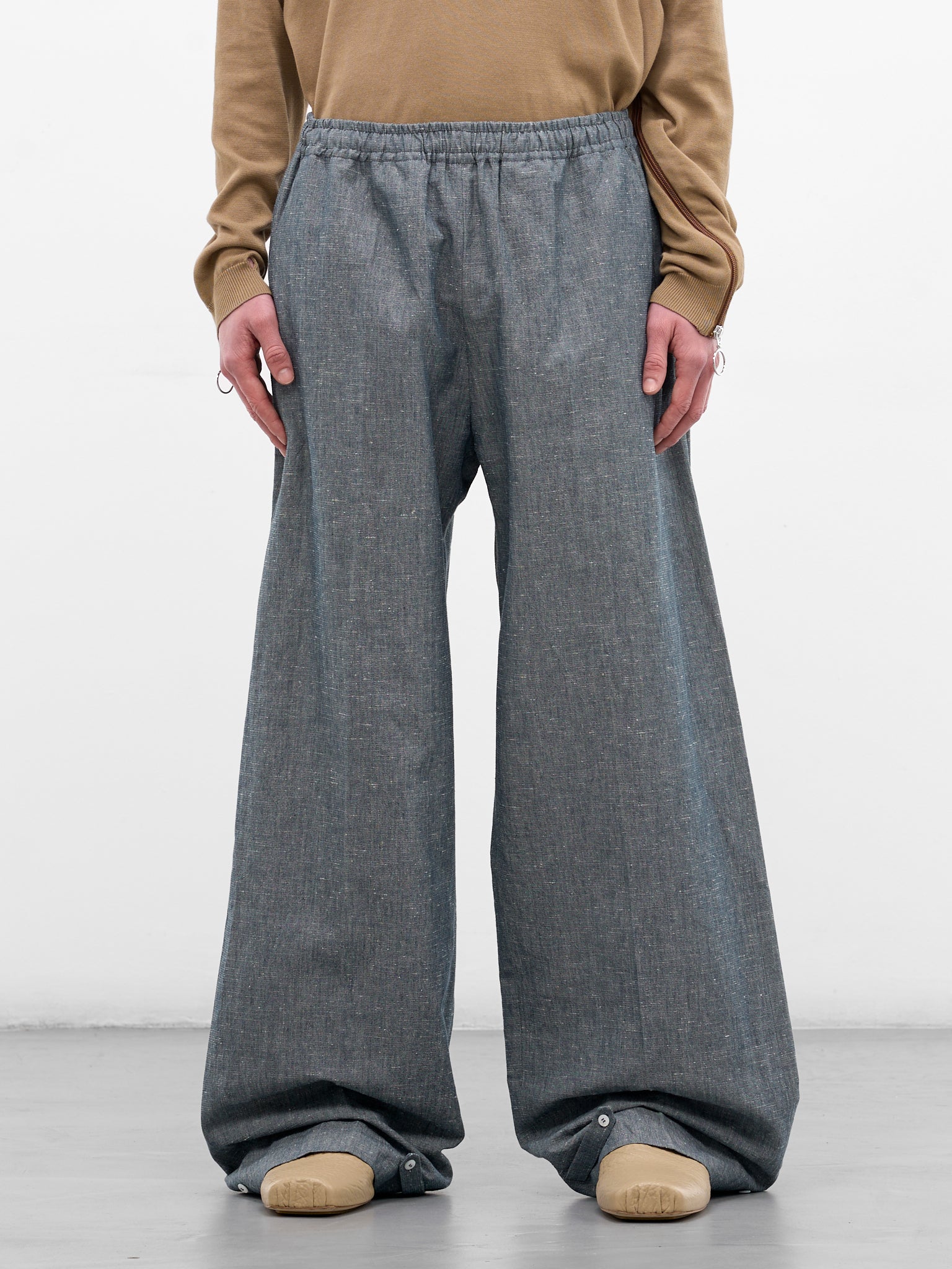 Indigo Paper Chambray Baggy Trousers (U261-P048-C019-INDIGO)
