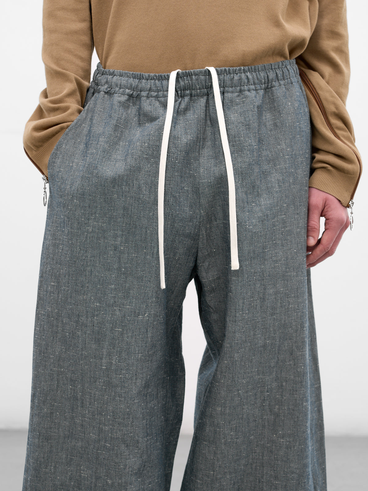 Indigo Paper Chambray Baggy Trousers (U261-P048-C019-INDIGO)