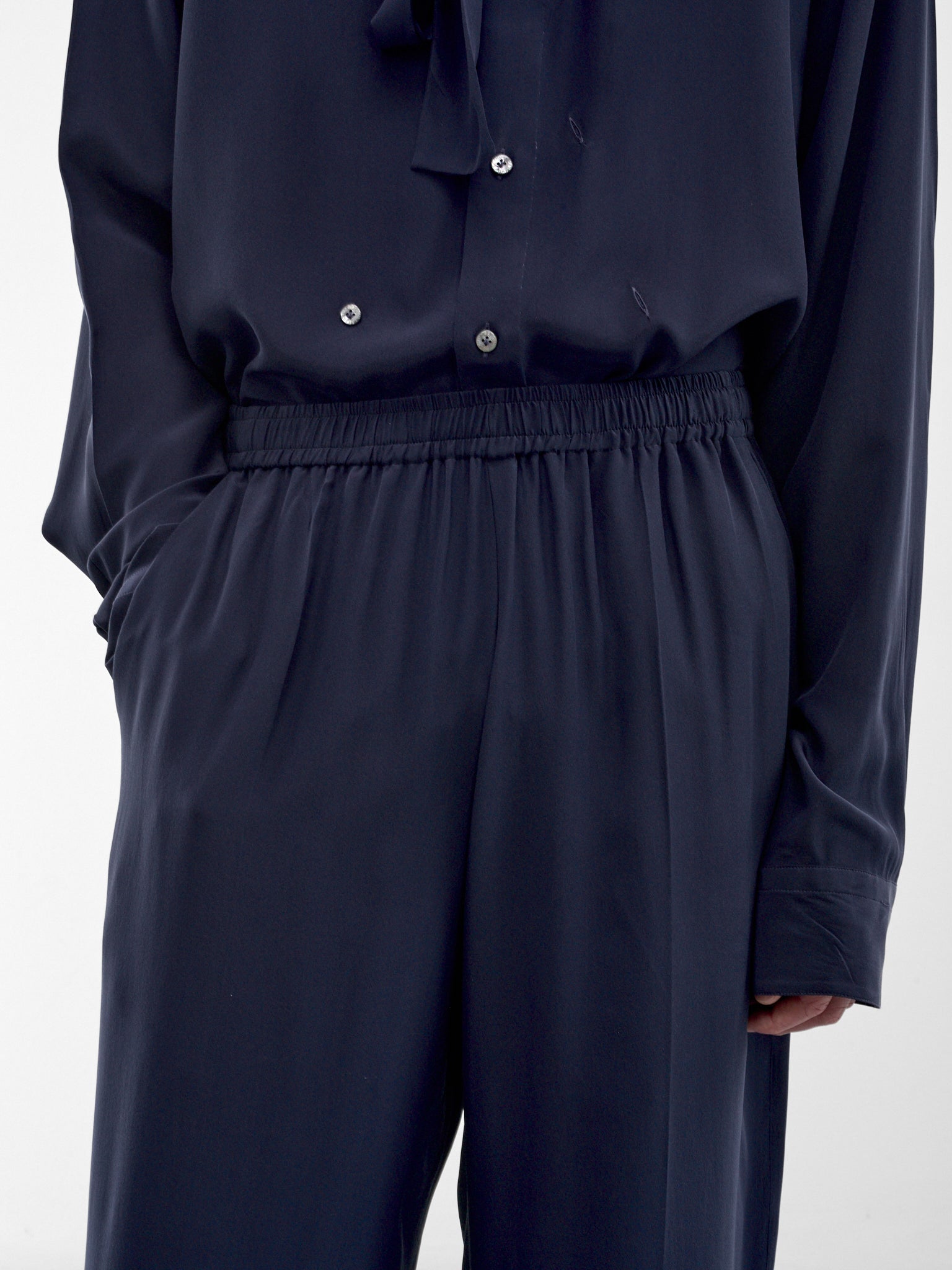 Navy Wide Leg Trousers (U262-P048-S026-NAVY)