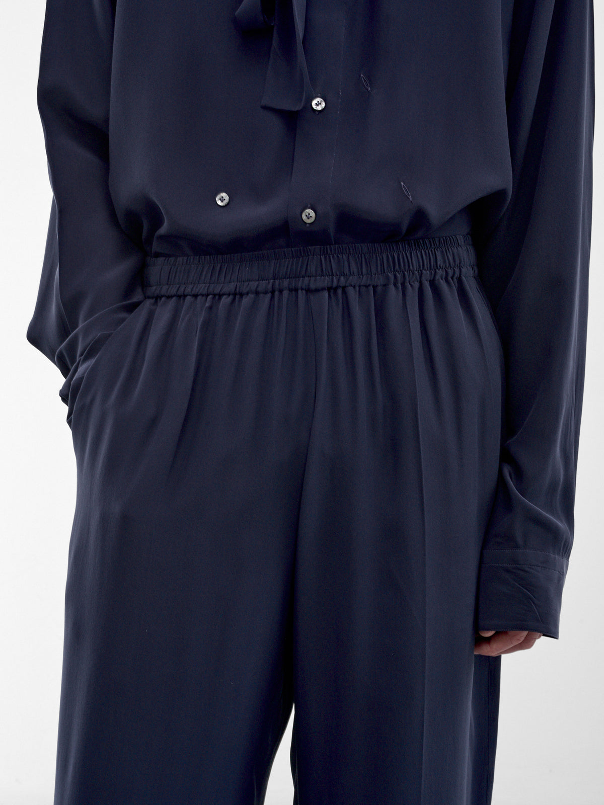 Navy Wide Leg Trousers (U262-P048-S026-NAVY)