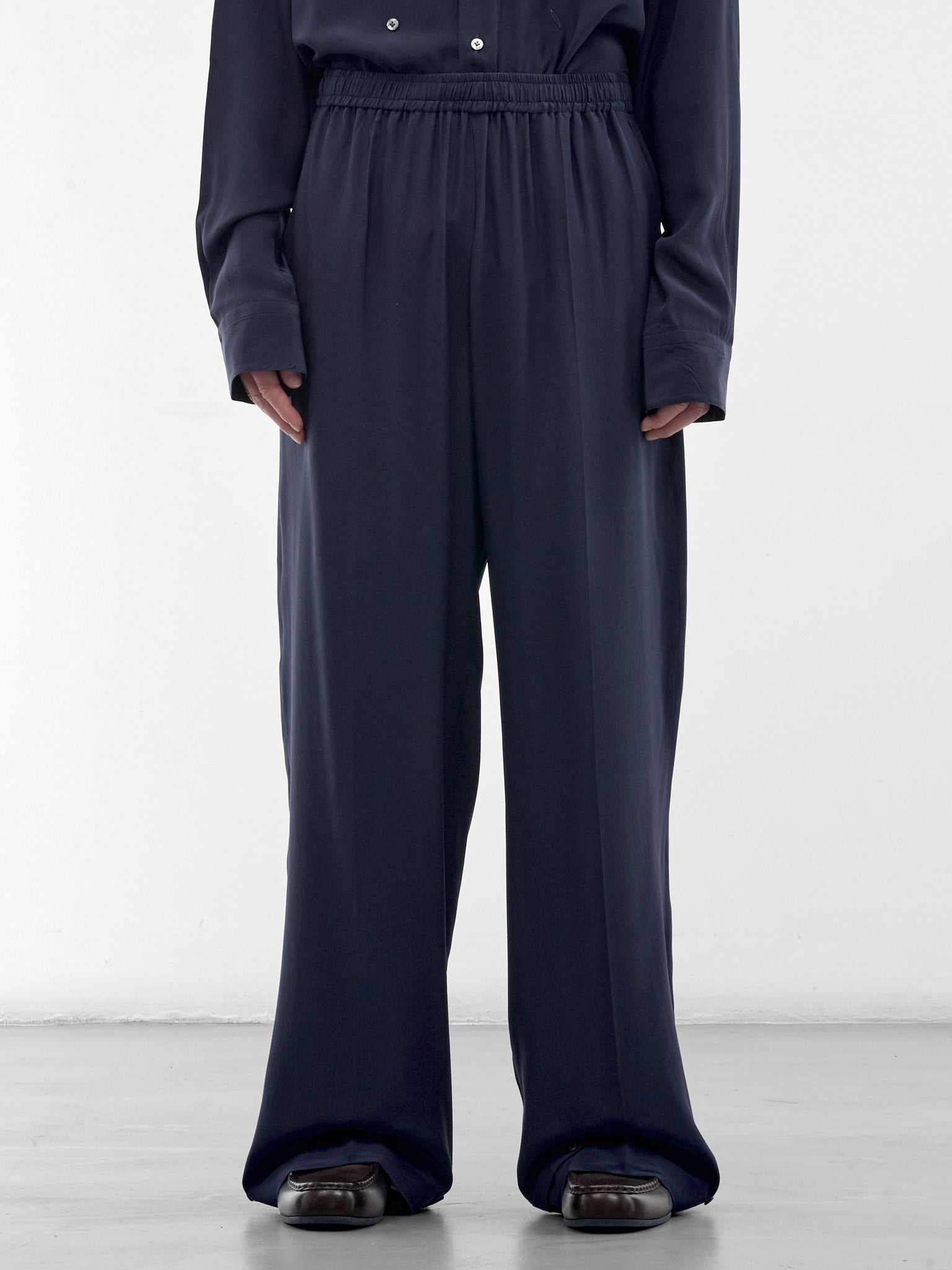 Navy Wide Leg Trousers (U262-P048-S026-NAVY)