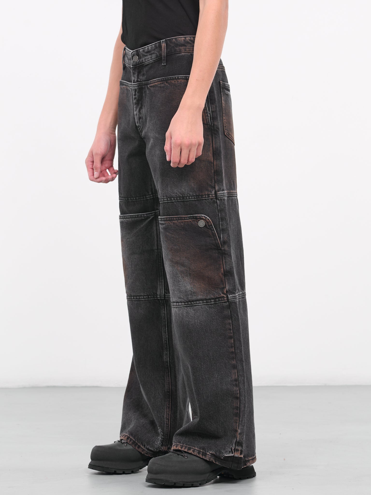 Worn Jeans (U53D57F0-FJ0Q-BLACK-WASH)