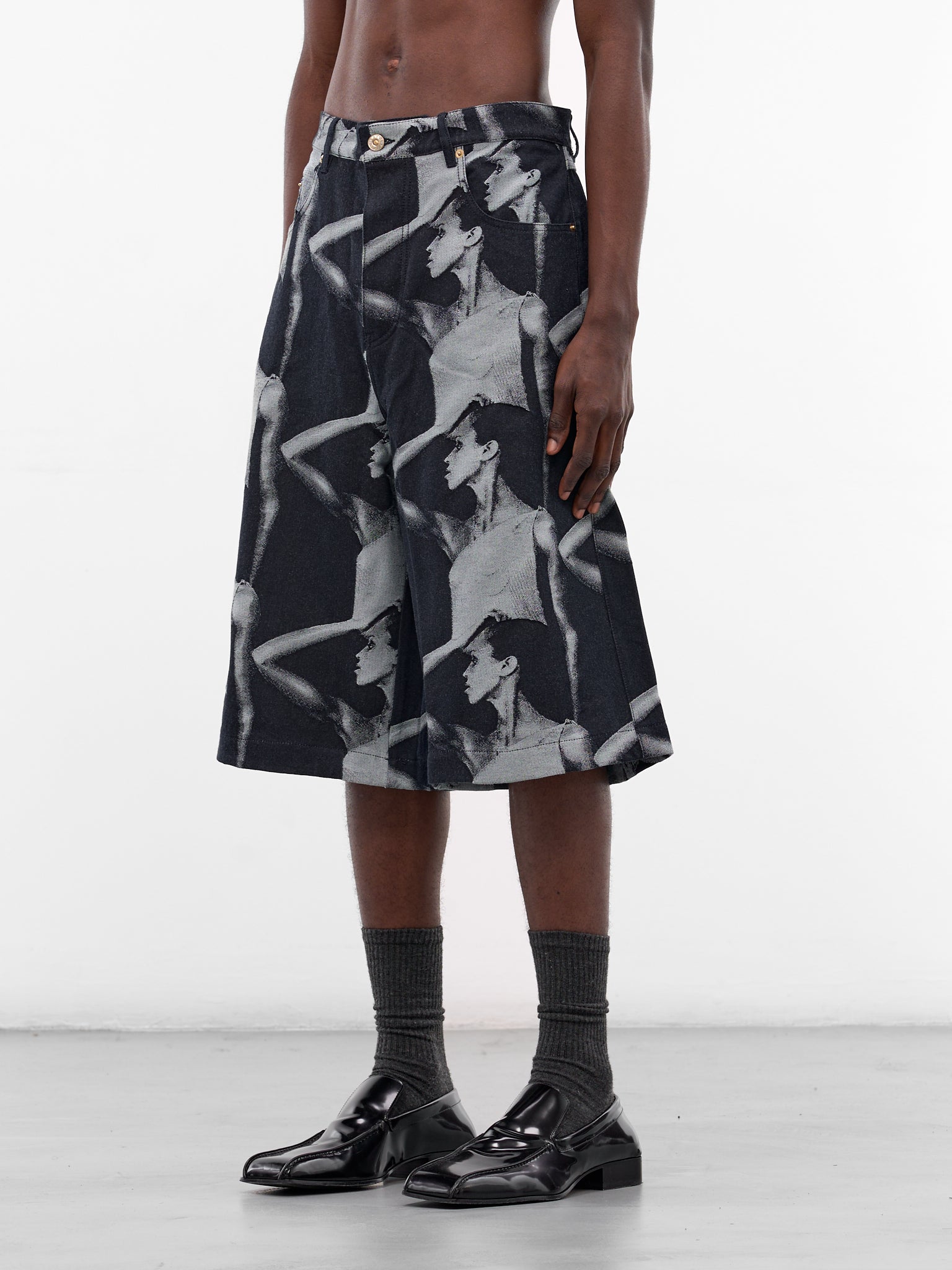 Indigo Jet Denim Baggy Shorts (UA25DE01-CO02-504-INDIGO)