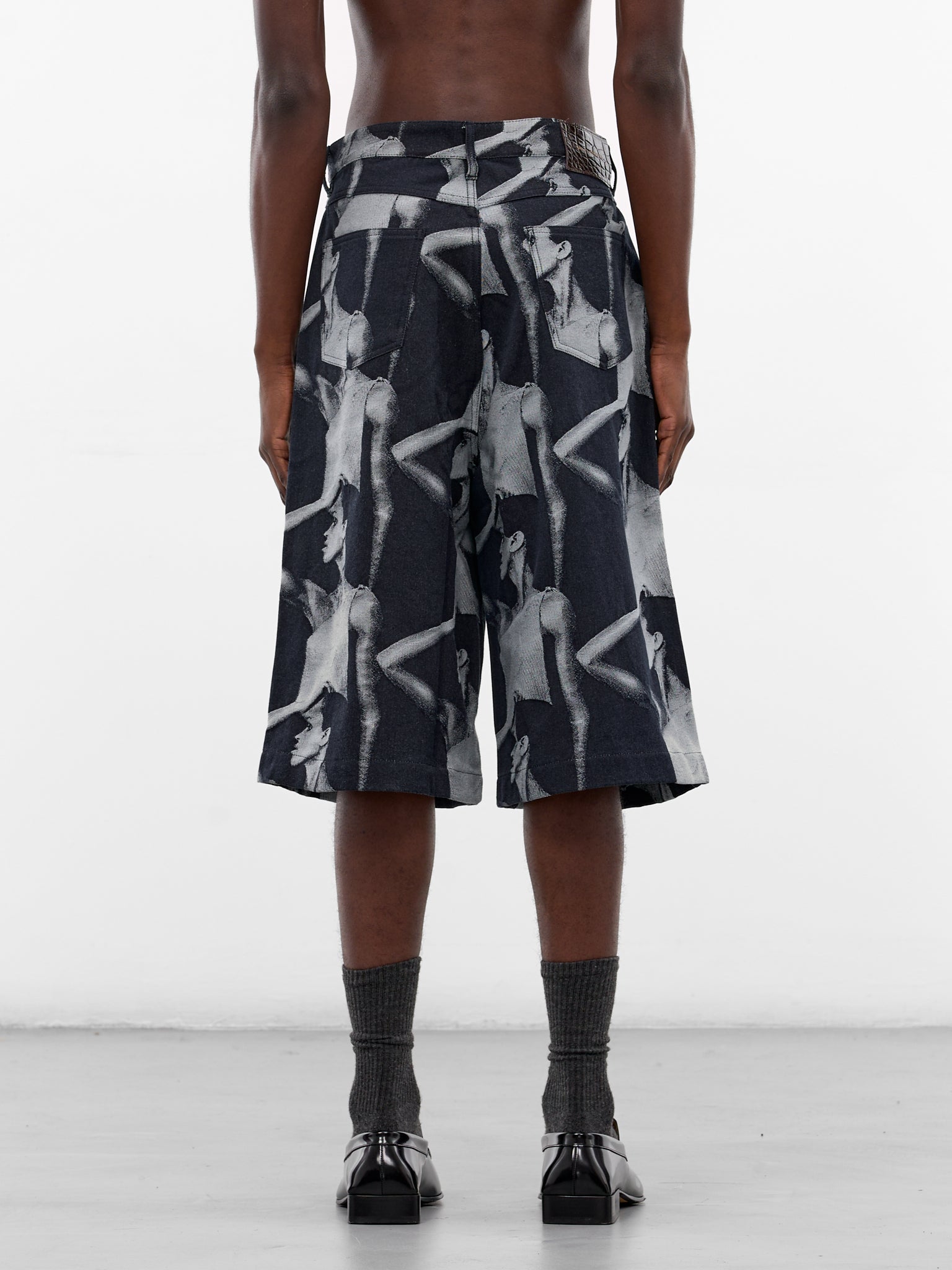 Indigo Jet Denim Baggy Shorts (UA25DE01-CO02-504-INDIGO)