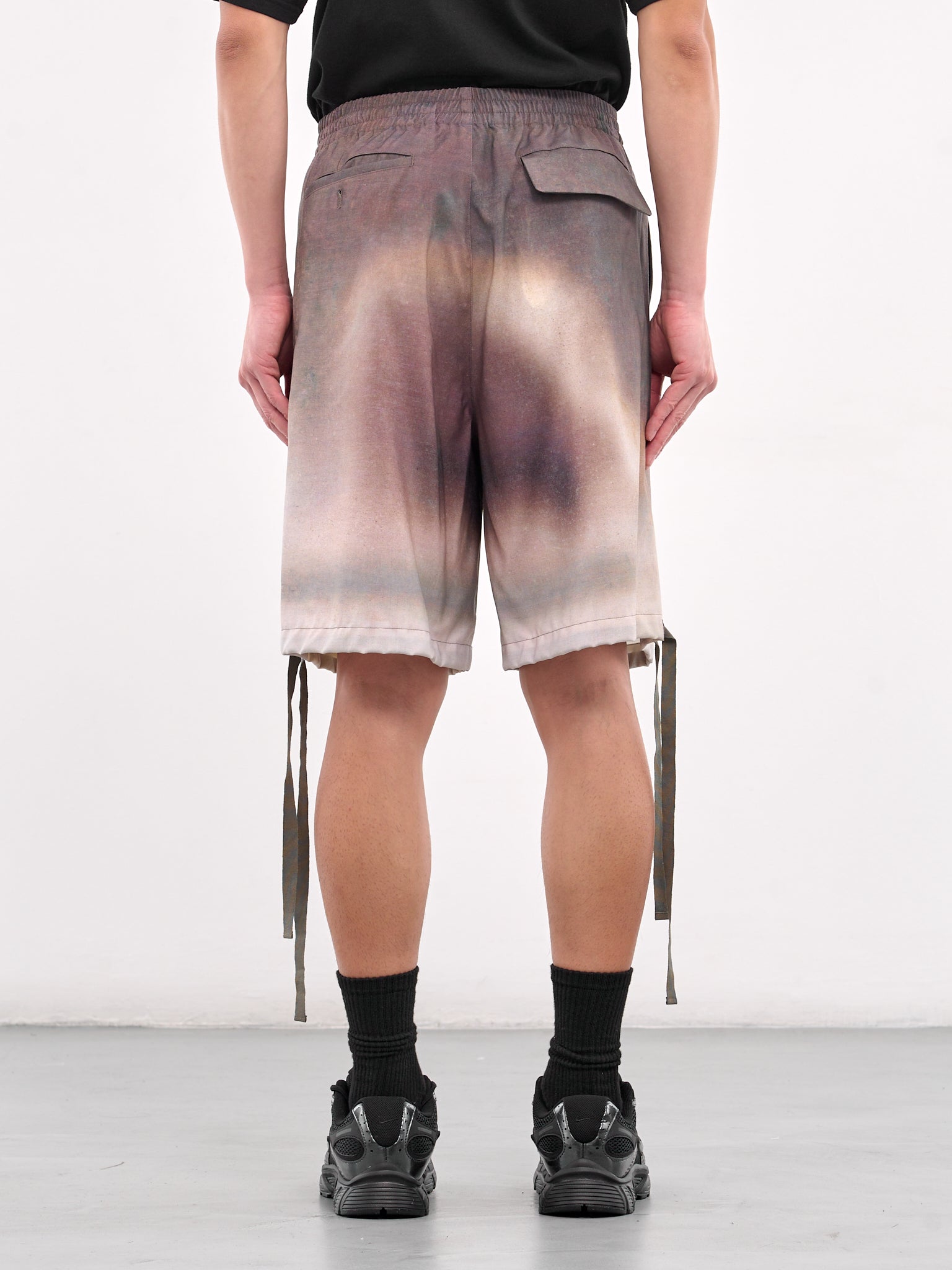 Elasticated Shorts (UC1E4509-DARK-BROWN-BASE)