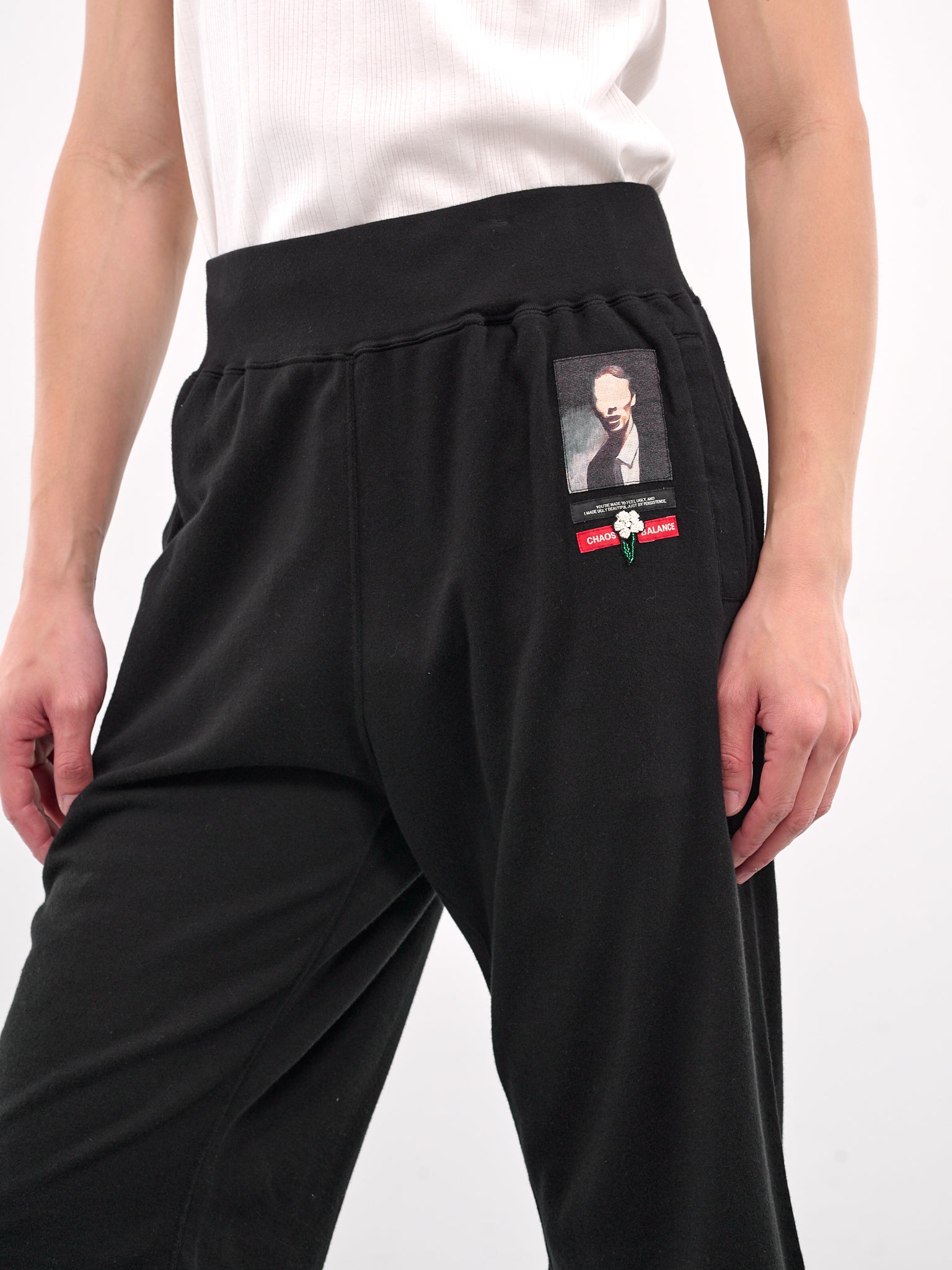 Cut-Off Sweat Shorts (UC1E4514-BLACK)