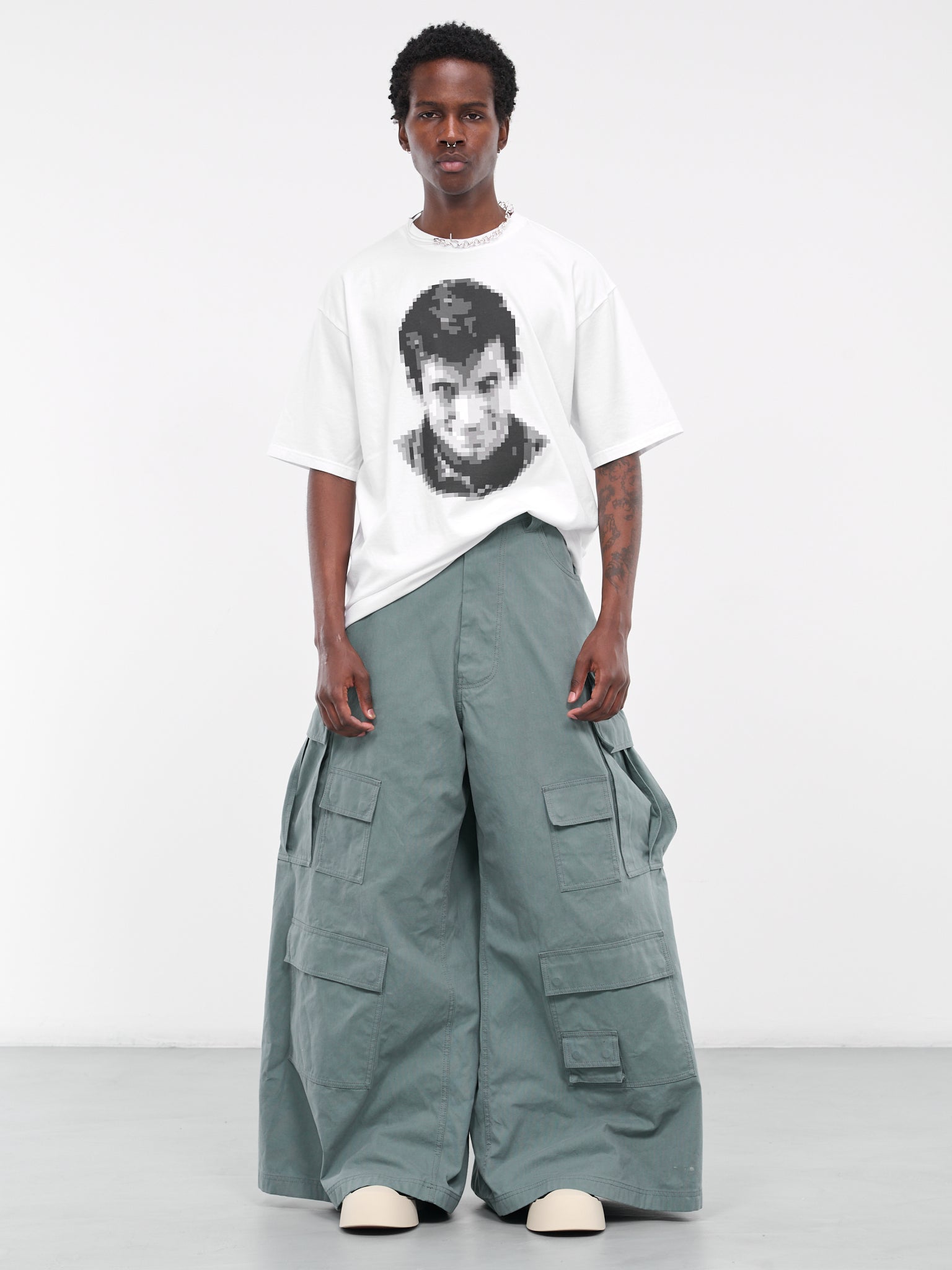 Pixelated T-Shirt (UC2C3801-WHITE)