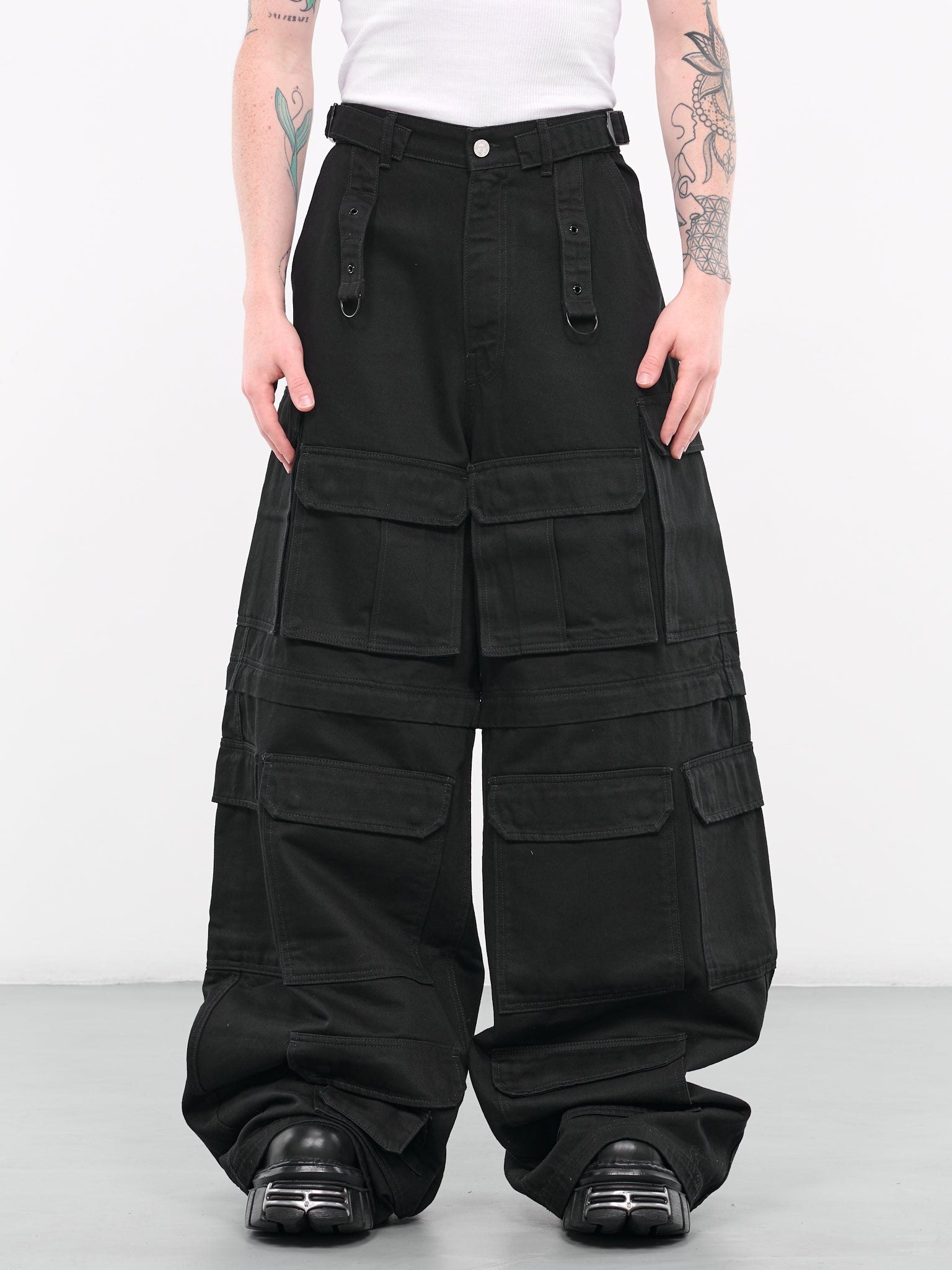 Transforming Cargo Pants (UE54PA180B-1505-BLACK)