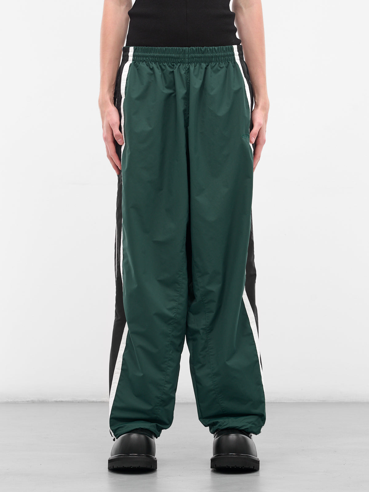 Green Nylon Track Pants (UH76GP500E-GREEN-BLACK)