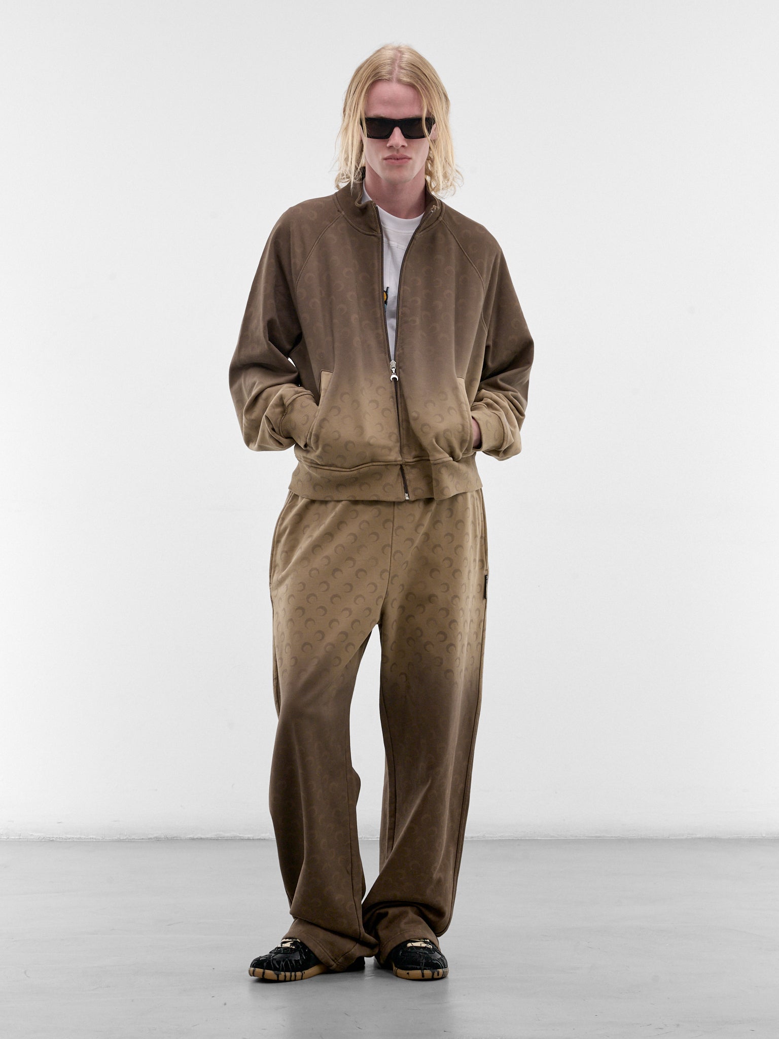 Brown Gradient Moon Monogram Sweatpants (UPA052ACJER0073-BG40-TAUPE)