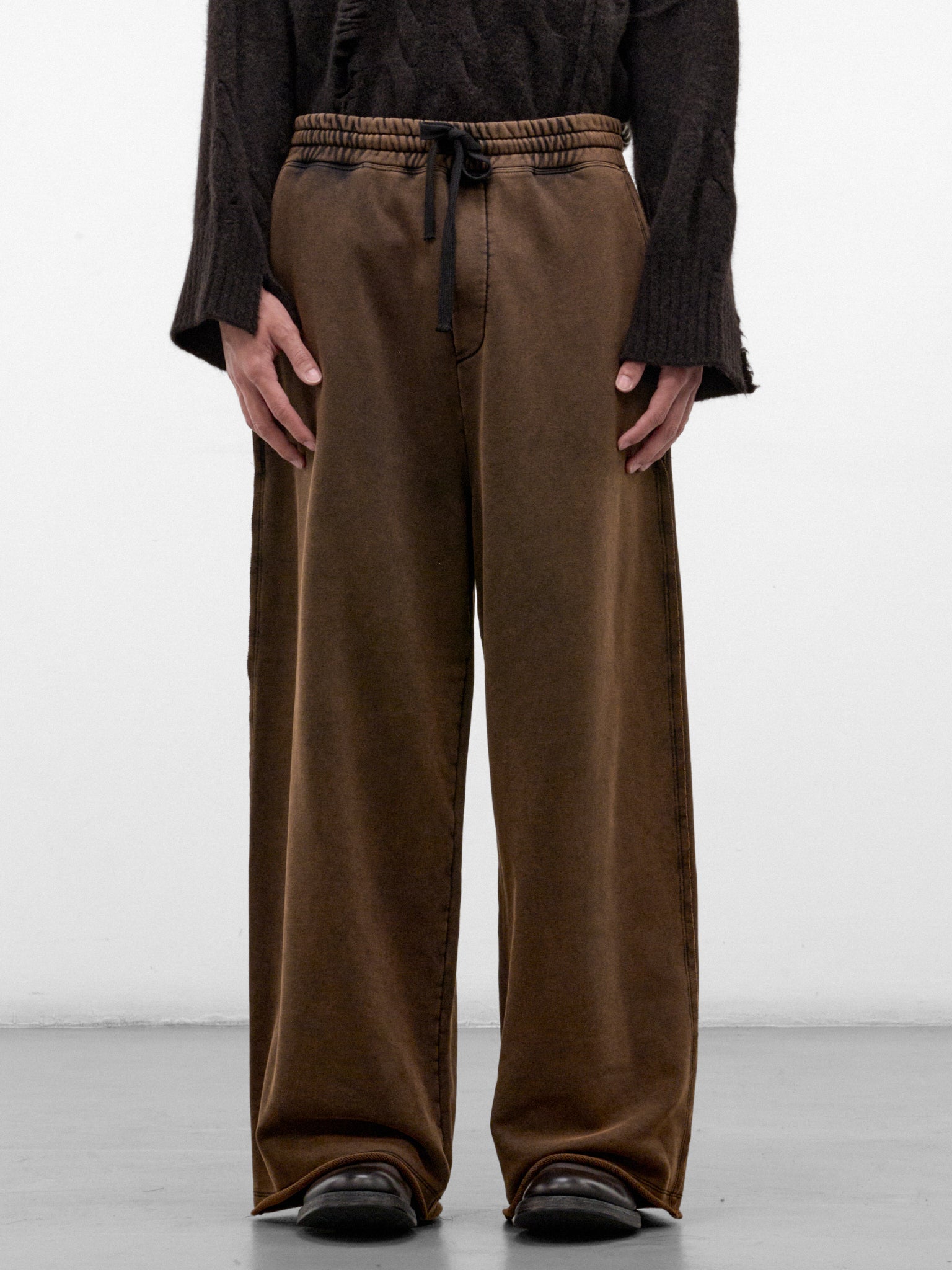 Washed Black Cotton Loose Sweatpants (UJ03TF26-BLACK-WASHED)