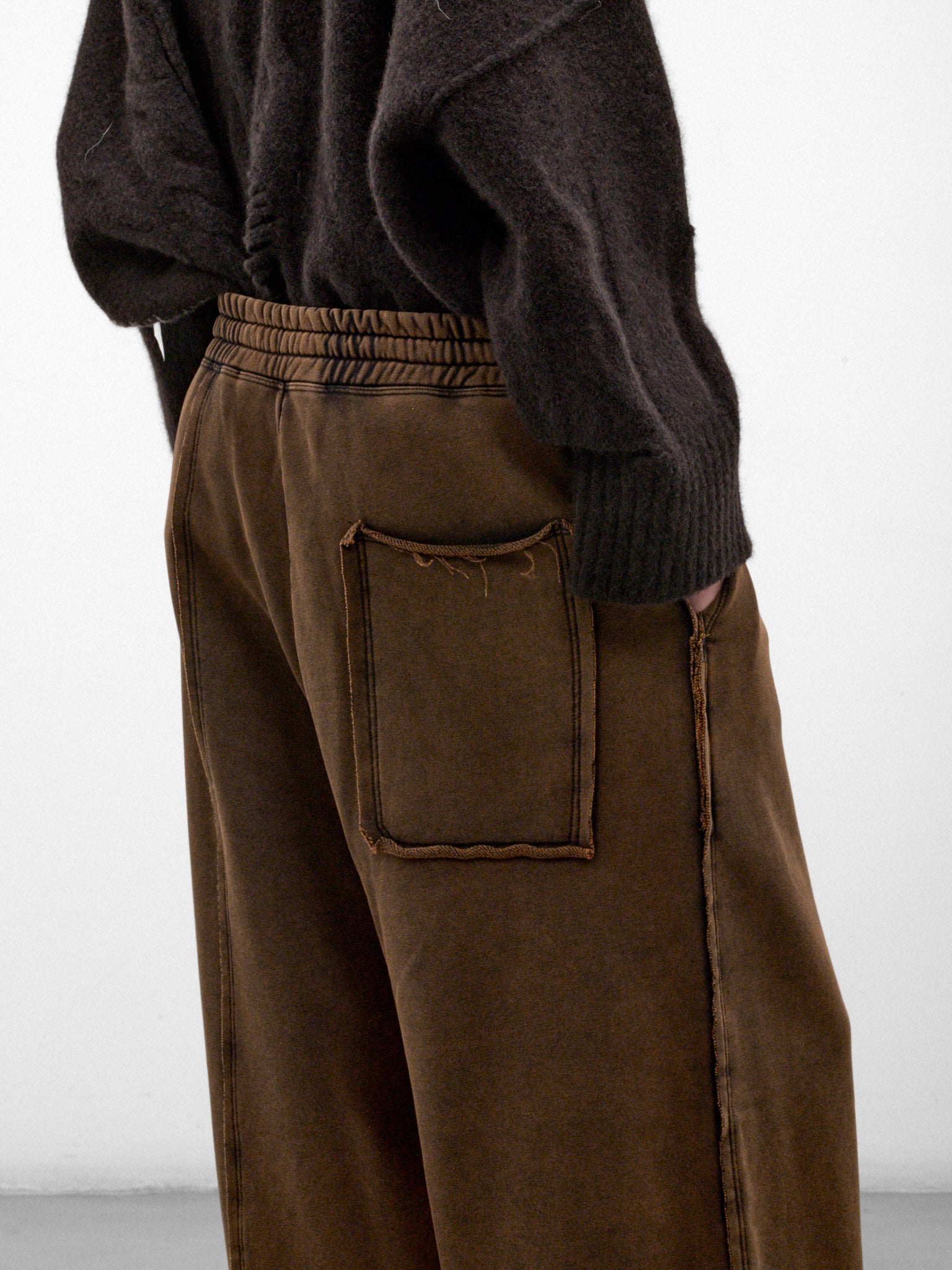Washed Black Cotton Loose Sweatpants (UJ03TF26-BLACK-WASHED)