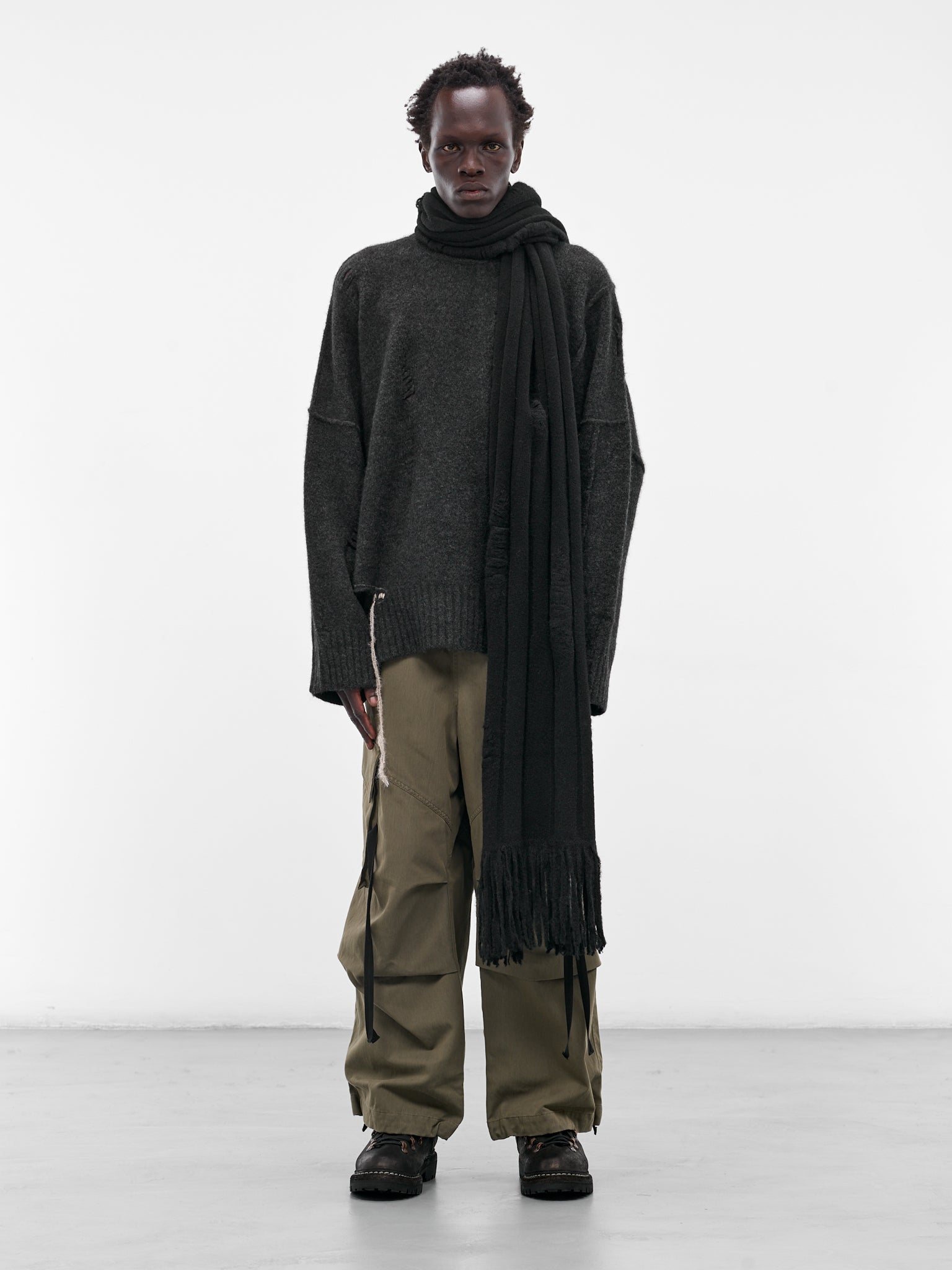 Black Yak Knit Scarf (UK08F25-BLACK)