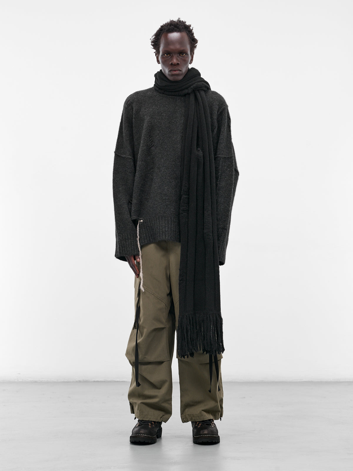 Black Yak Knit Scarf (UK08F25-BLACK)