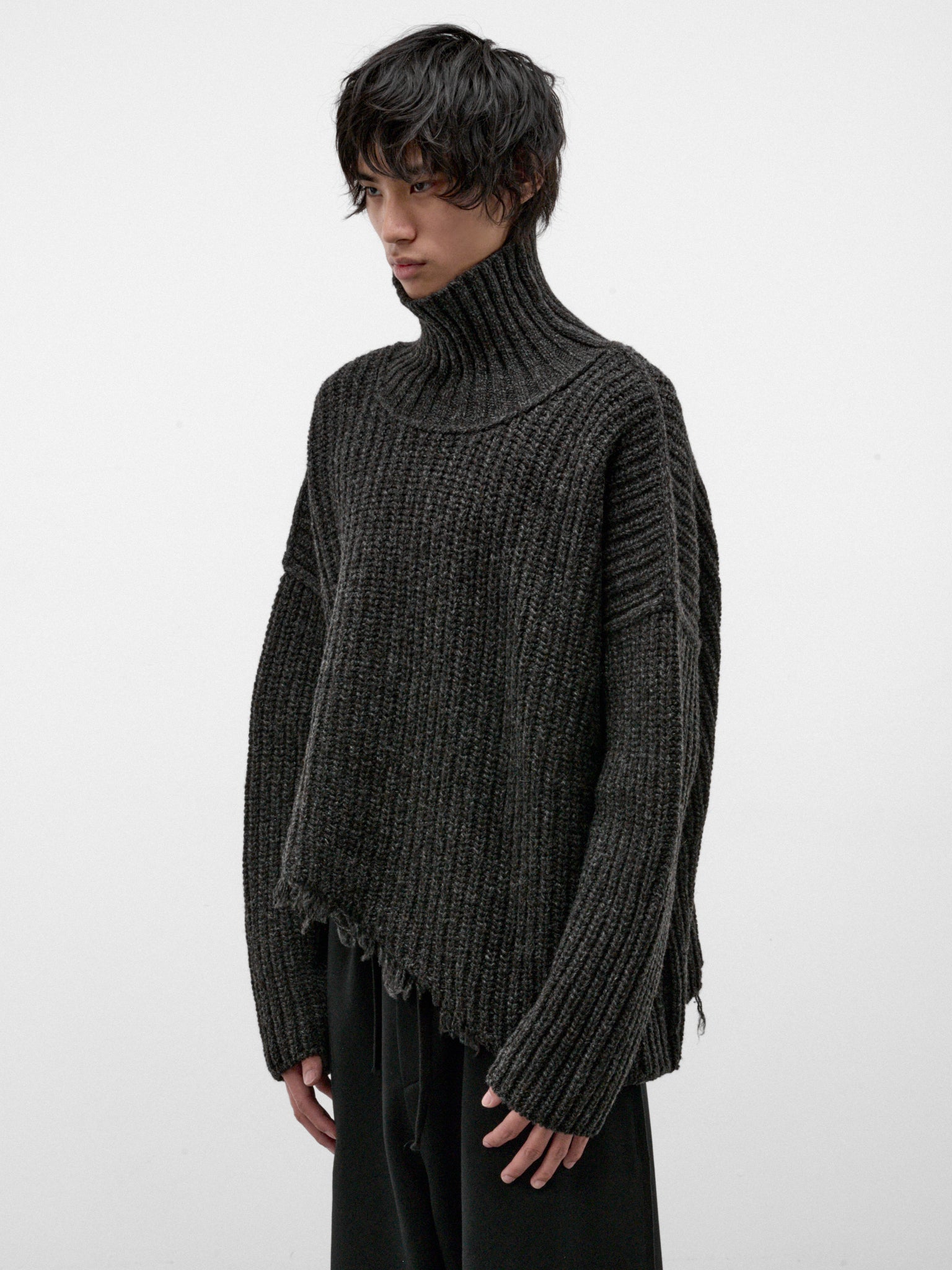 Graphite Distressed Wool Turtleneck Sweater (UK81F26-GRAPHITE)