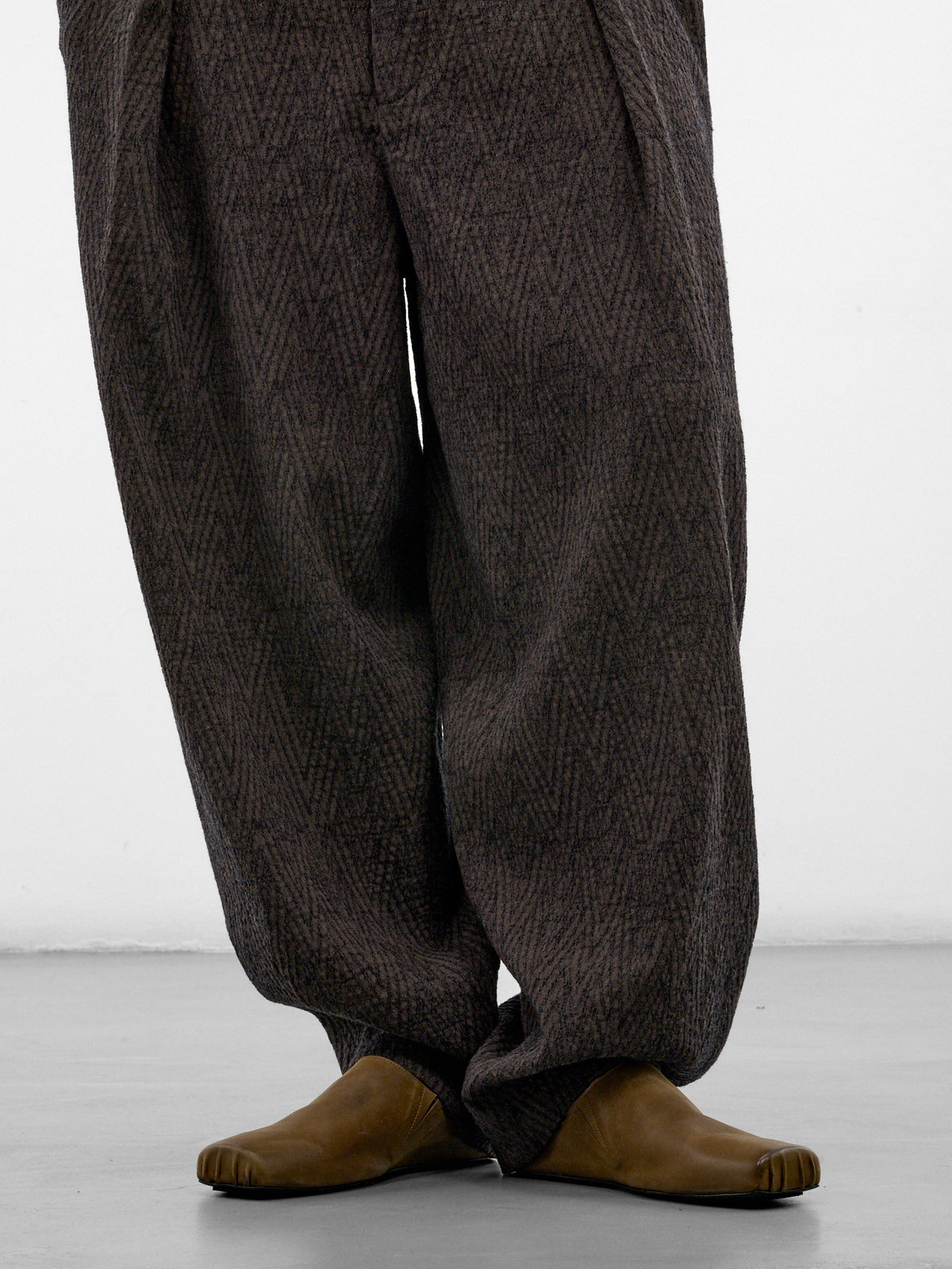 Brown Wool Pleated Wide Trousers (UM3546-BROWN-BLUE)