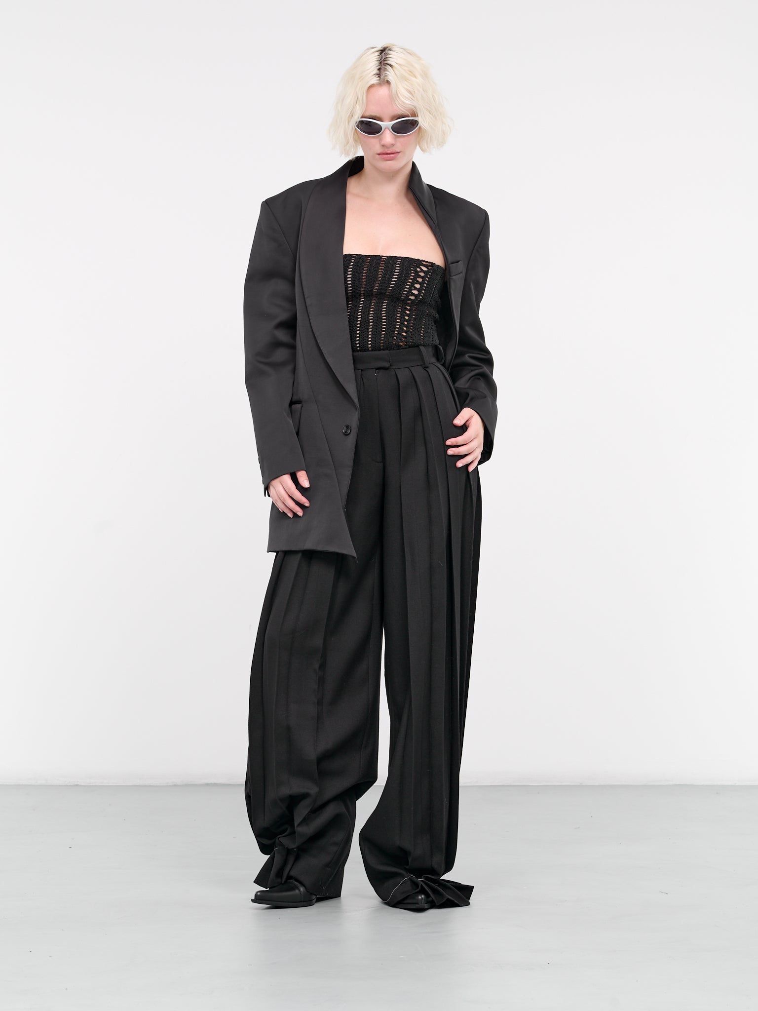 Pleated Trousers (UN-PAN-02-BLACK)