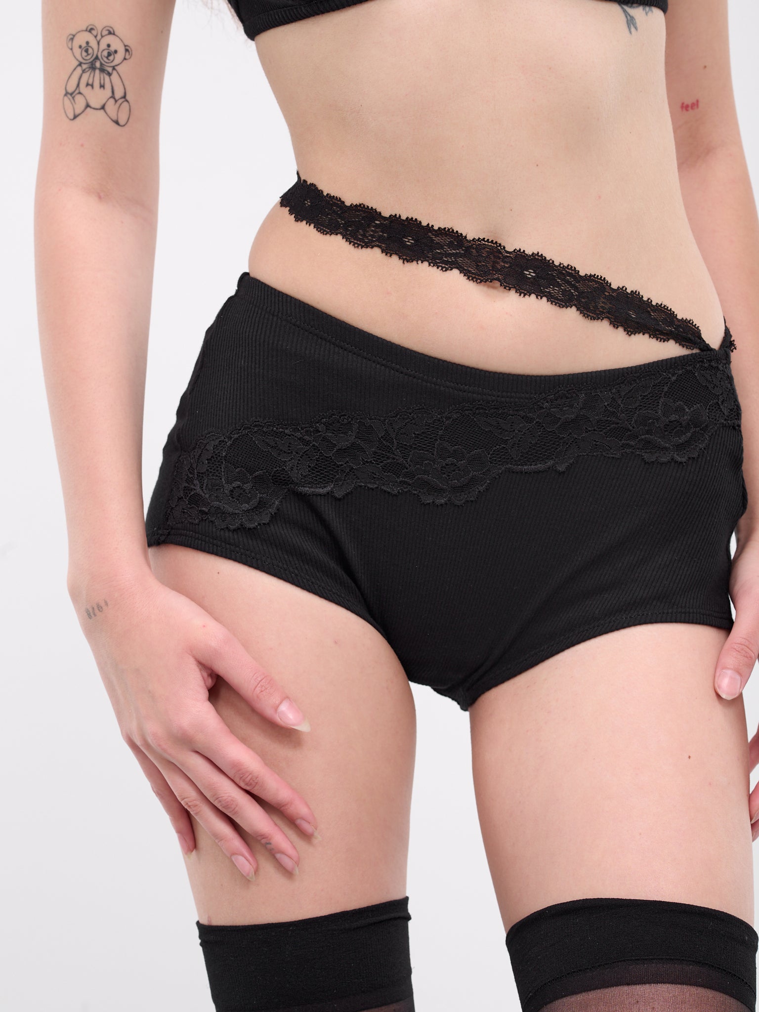 Asymmetric Lace Mini Shorts (UND006-BLACK)