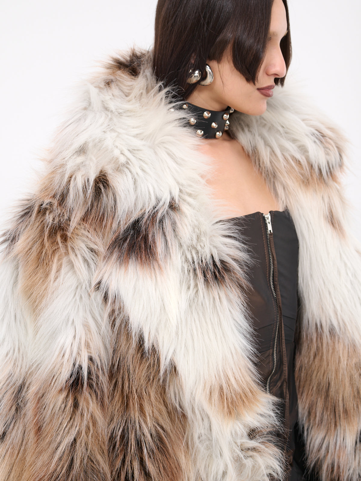 Yaspis Faux Wolf Fur Coat (UNI-COAT-WHITE-01-WHITE-BROWN)