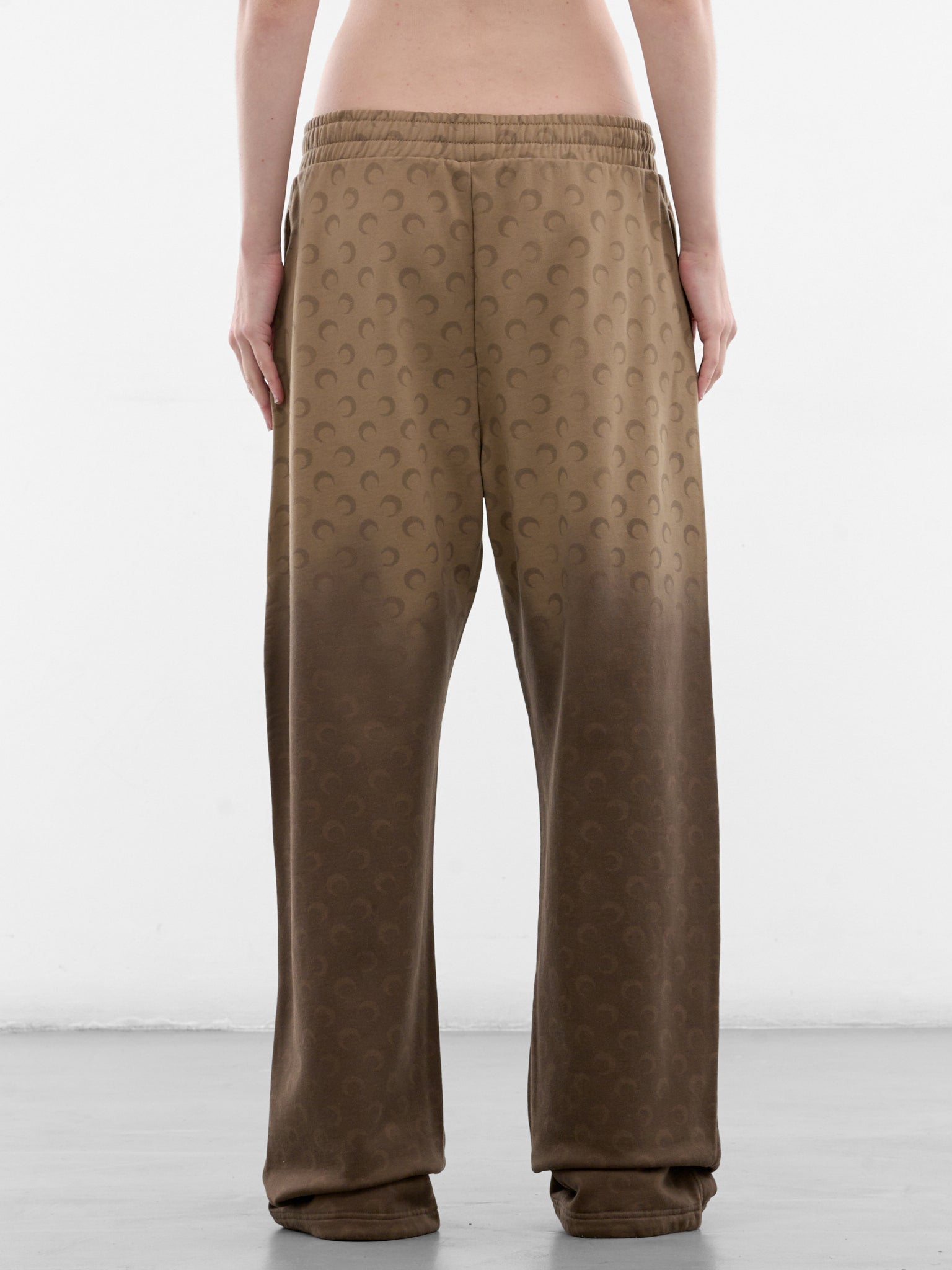 Brown Gradient Moon Monogram Sweatpants (UPA052ACJER0073-BG40-TAUPE)
