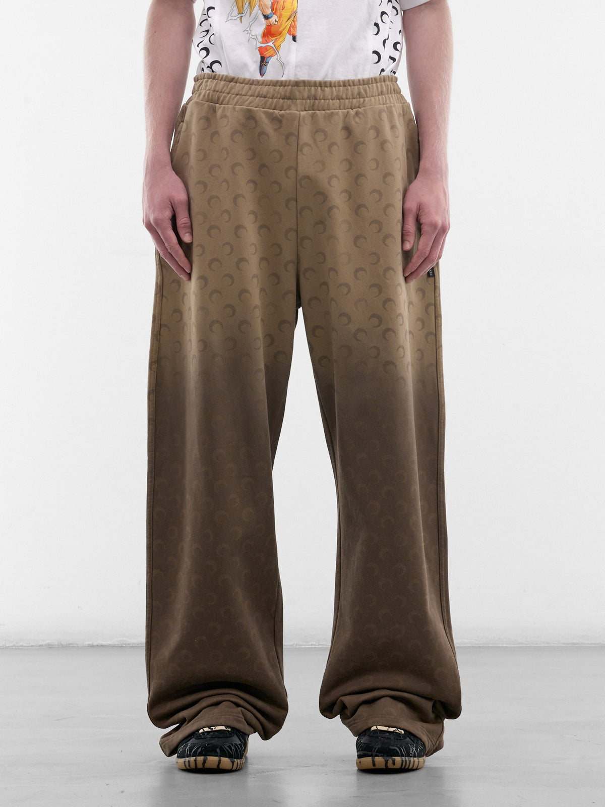 Brown Gradient Moon Monogram Sweatpants (UPA052ACJER0073-BG40-TAUPE)
