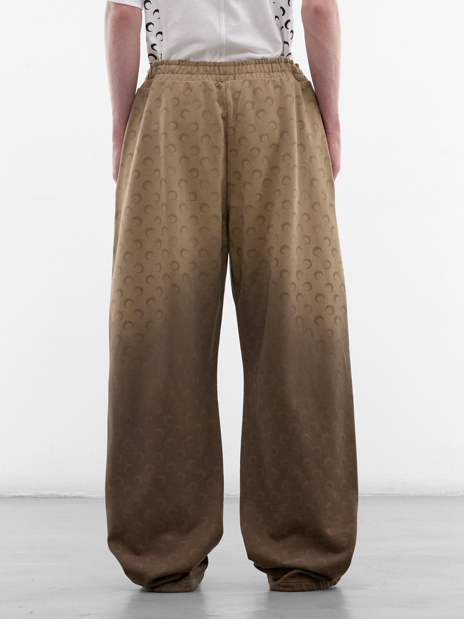 Brown Gradient Moon Monogram Sweatpants (UPA052ACJER0073-BG40-TAUPE)
