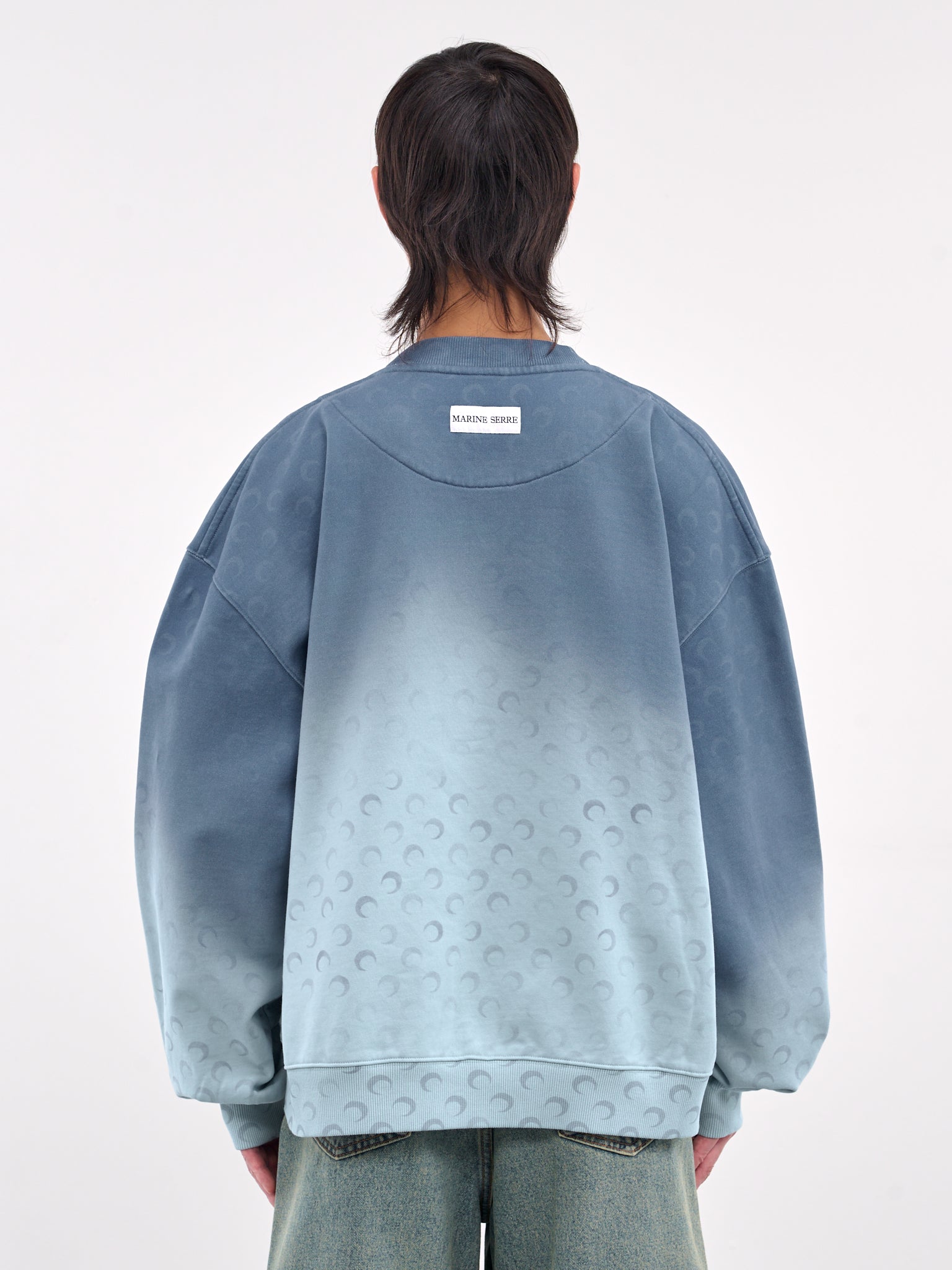 Gradient Monogram Crewneck Sweatshirt (UST022A-CJER0073-LIGHT-BLUE)