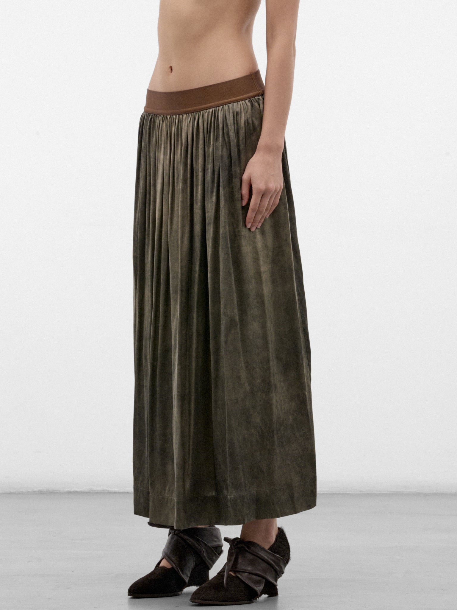 Gray Pleated Midi Skirt (UW2003-GILLIAN-DARK-GREY)