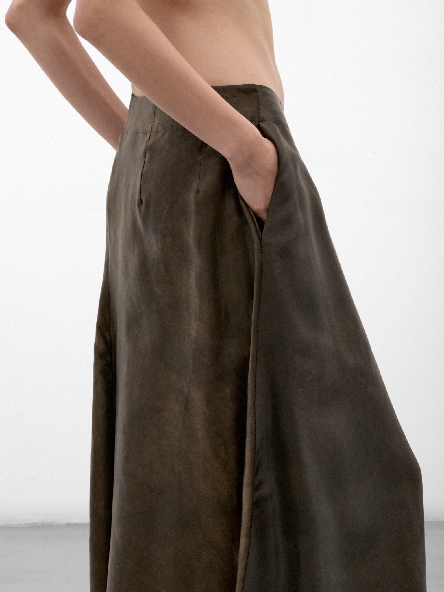 Gray Asymmetric Layered Midi Skirt (UW2011-GLUE-GREY-BROWN)