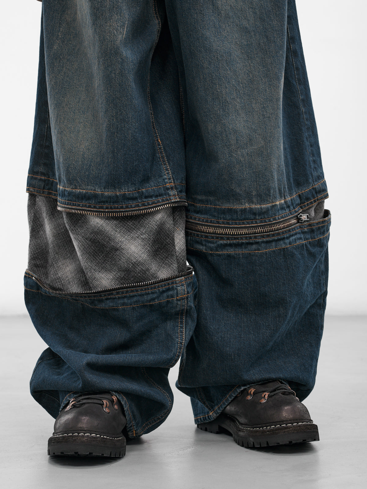 Baggy Tartan Panel Denim Jeans (UW23DF25-DENIM)