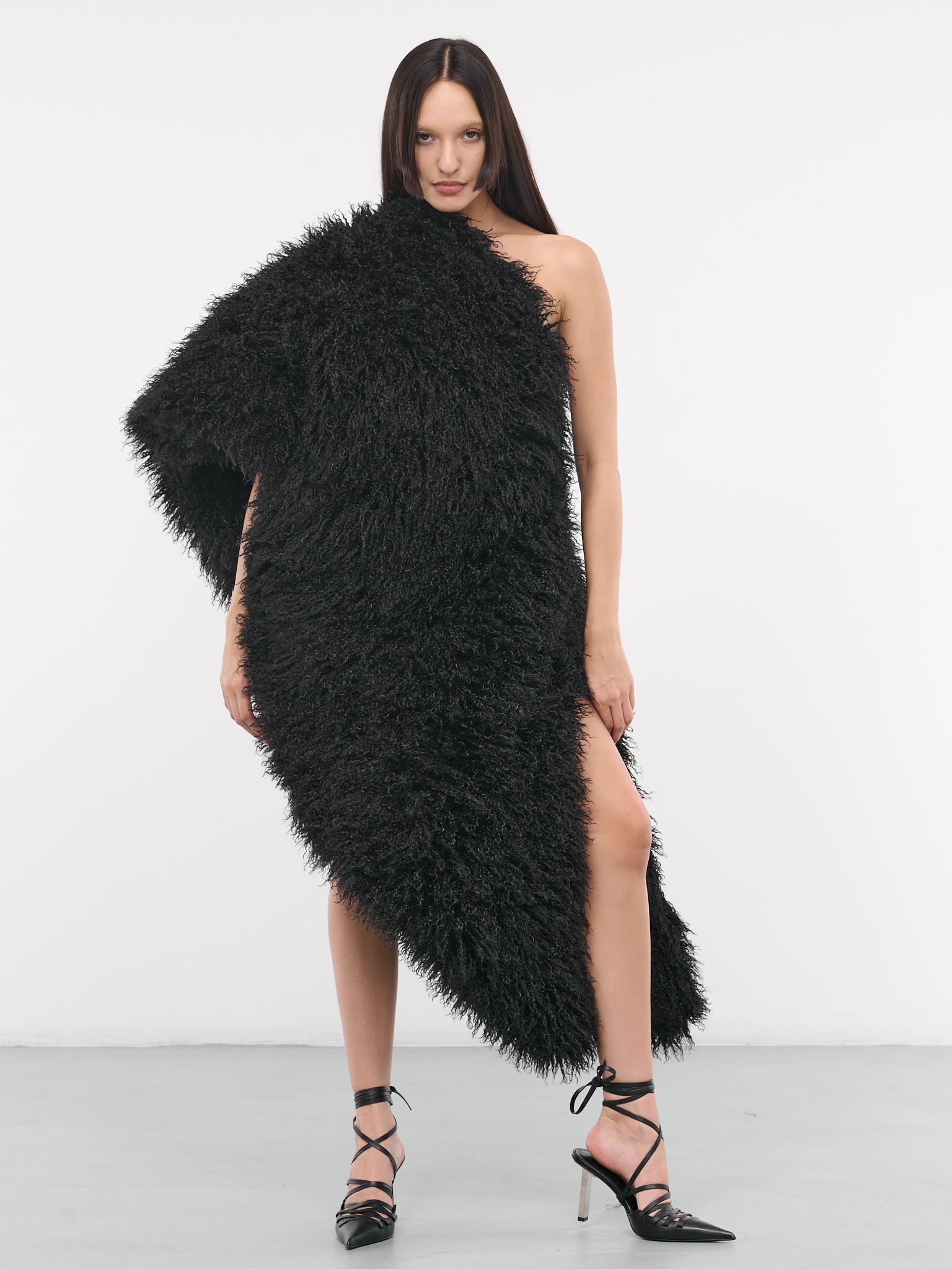 Oversized Shearling Cape (VAQ06K60102-1-BLACK)