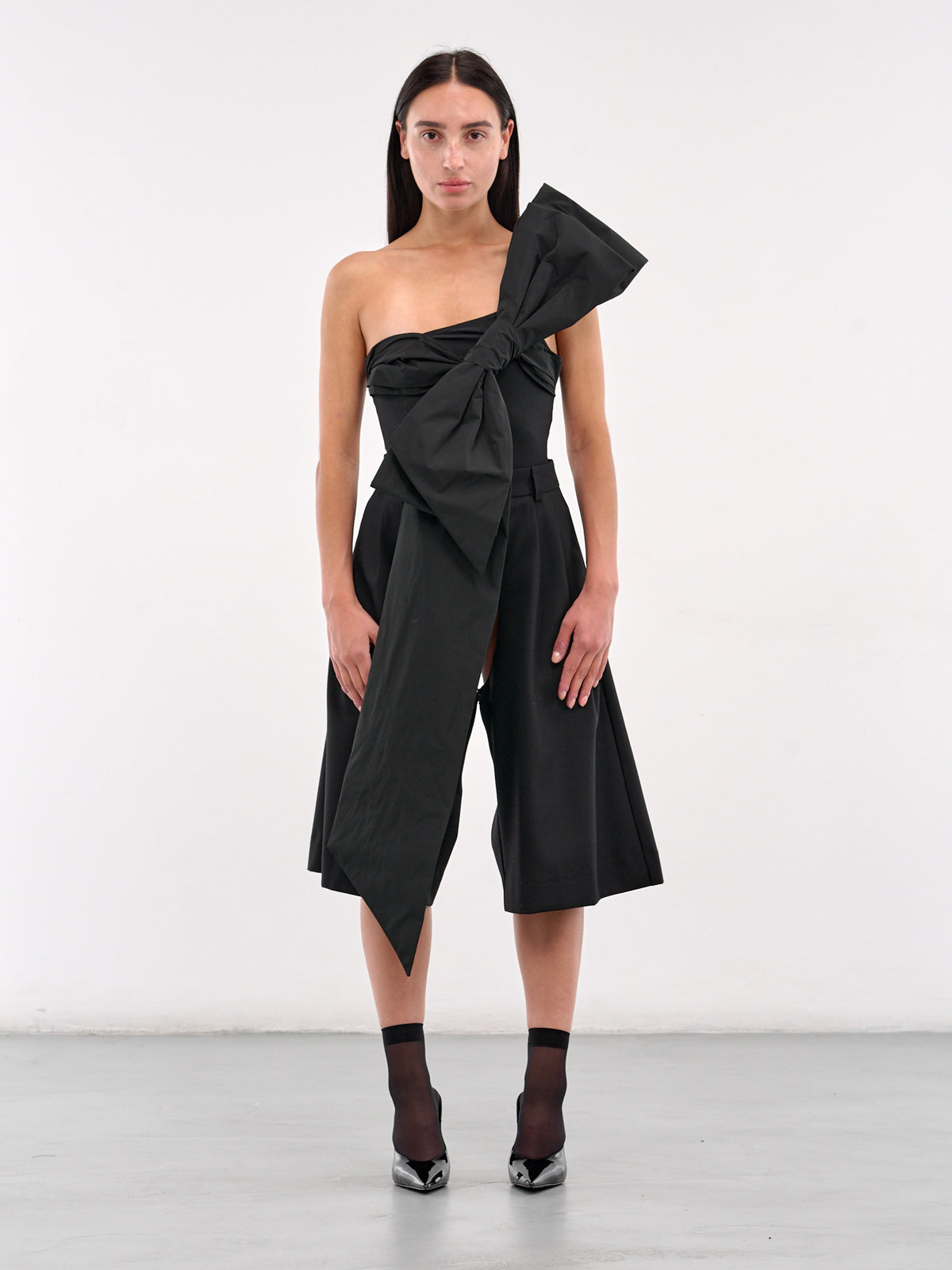 Bow Bodysuit (VAQ09O106-BLACK)