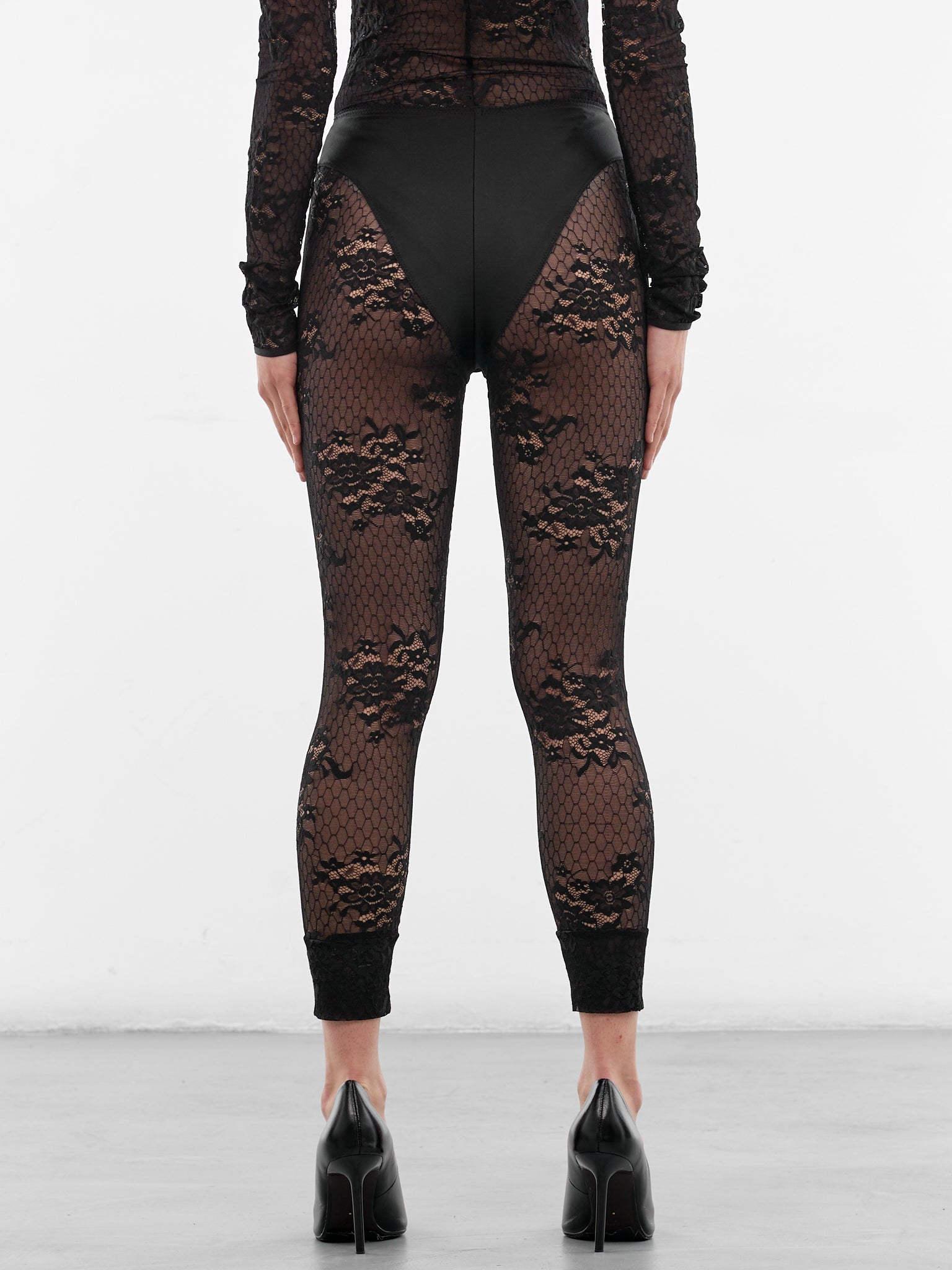 Black Floral Lace Cropped Leggings (VAQ11P017-BLACK)