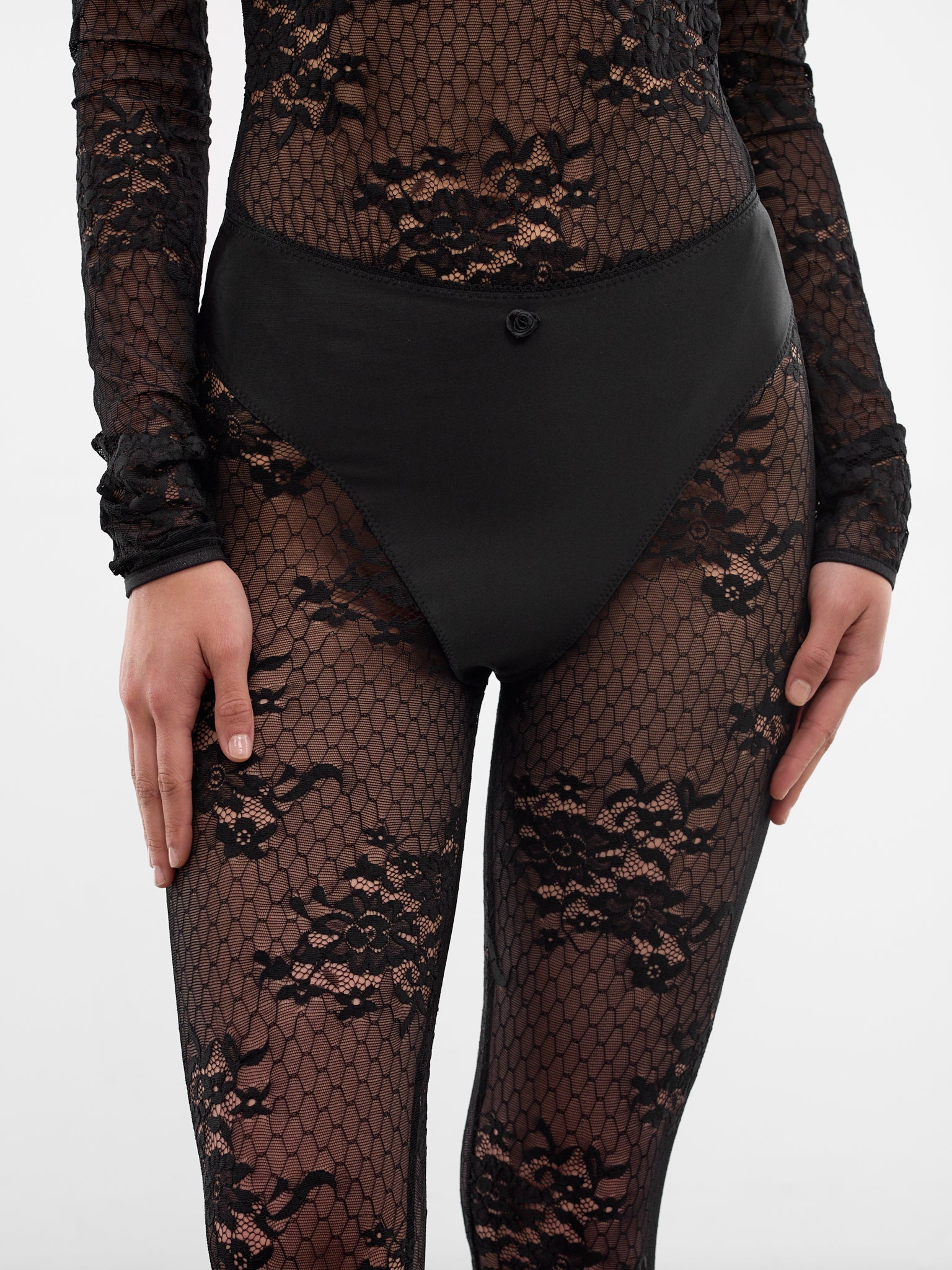 Black Floral Lace Cropped Leggings (VAQ11P017-BLACK)