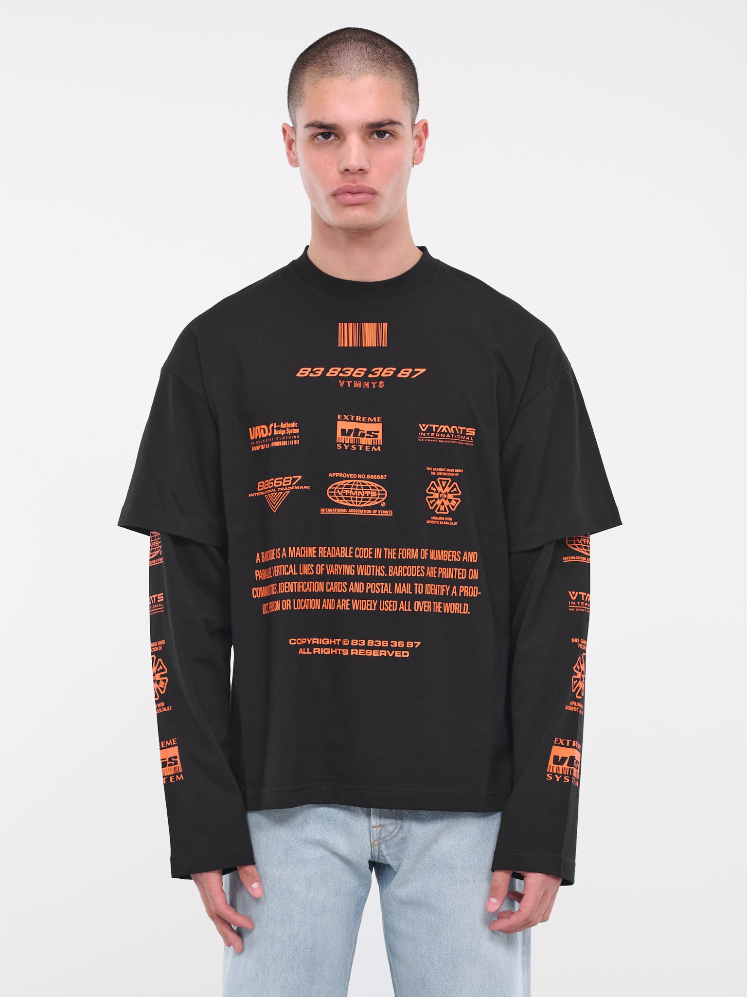 Layered Logo Tee (VL18LS100B-BLACK)