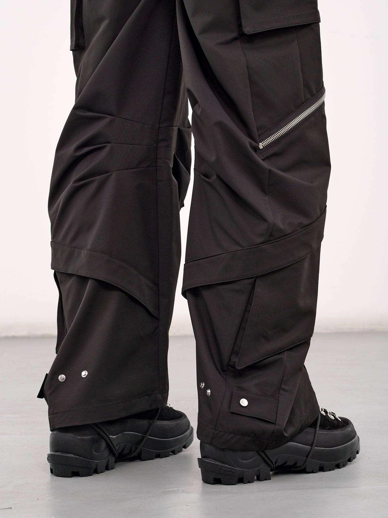Calyx Cargo Trousers (W-10-149-BLACK)