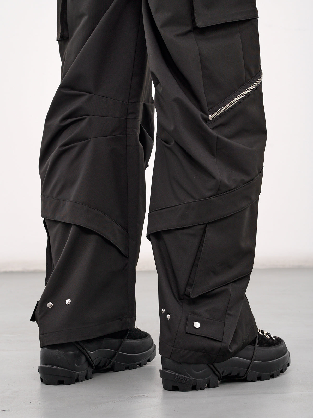 Calyx Cargo Trousers (W-10-149-BLACK)