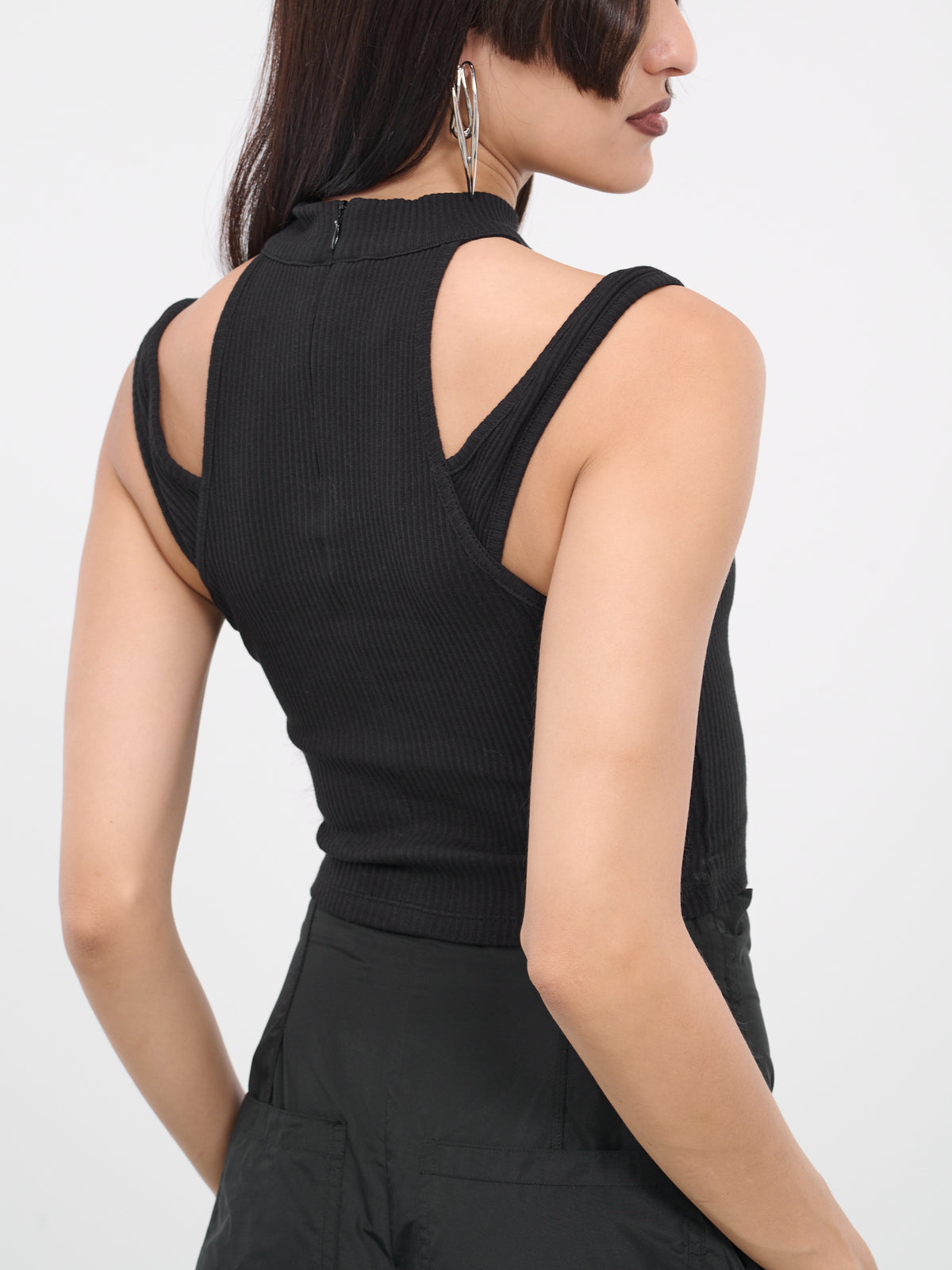Ribbed Cut-Out Top (W-133193-BLACK)