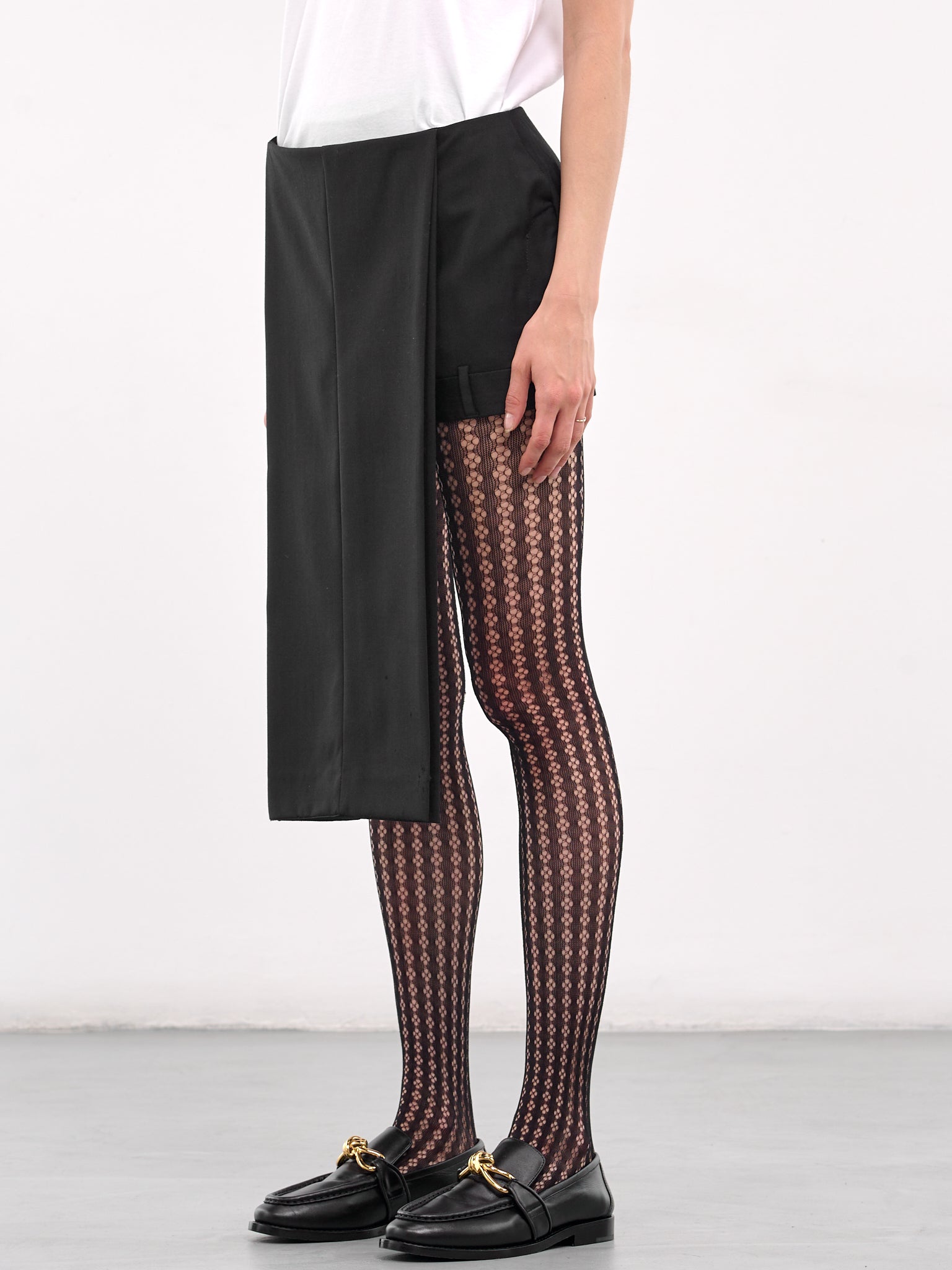 Upside Down Hanger Skirt (W24093UHW2-BLACK)