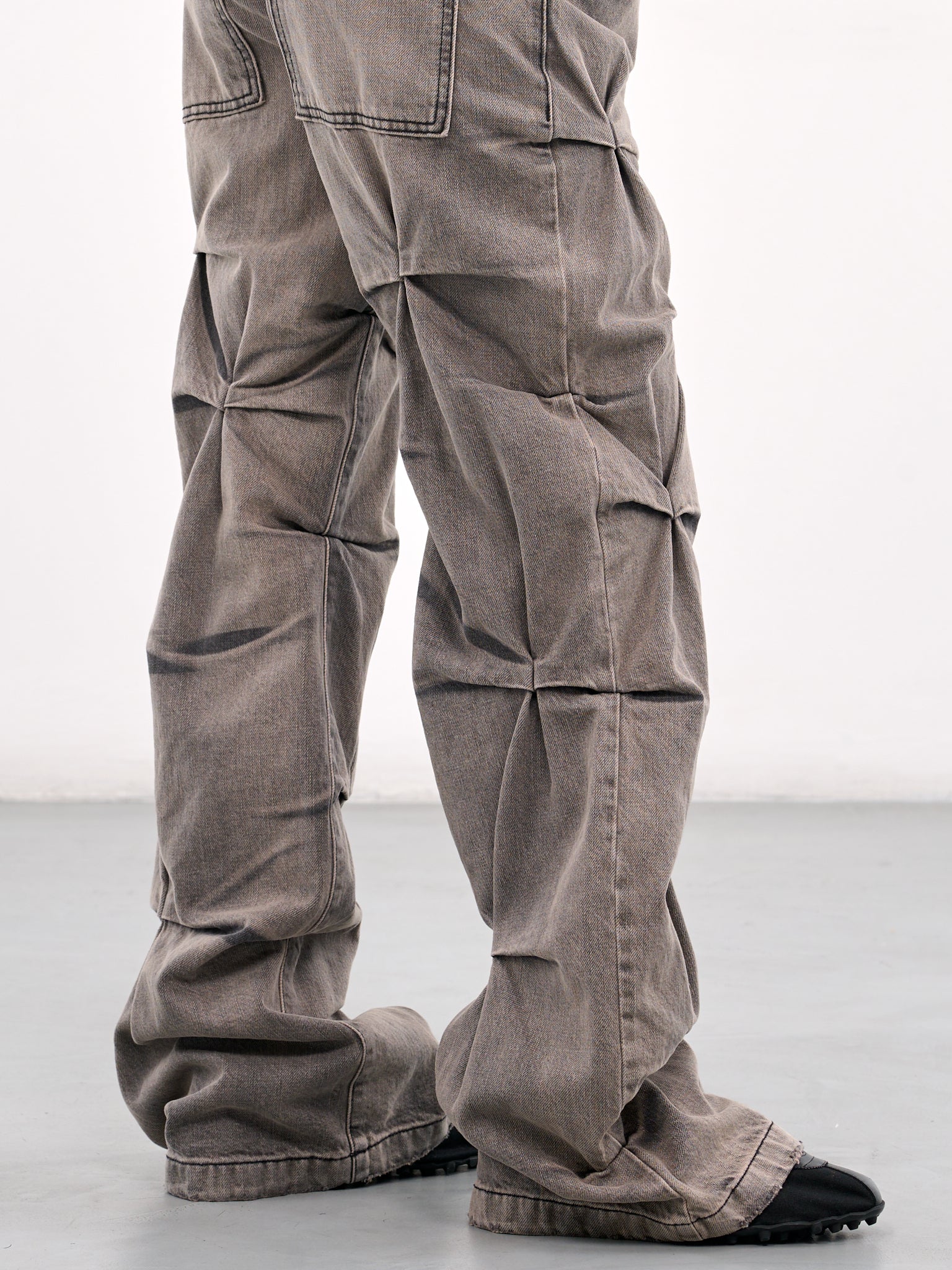 Gathered Wrinkle Denim Jeans (WD-DP1-25-366-BLACK)