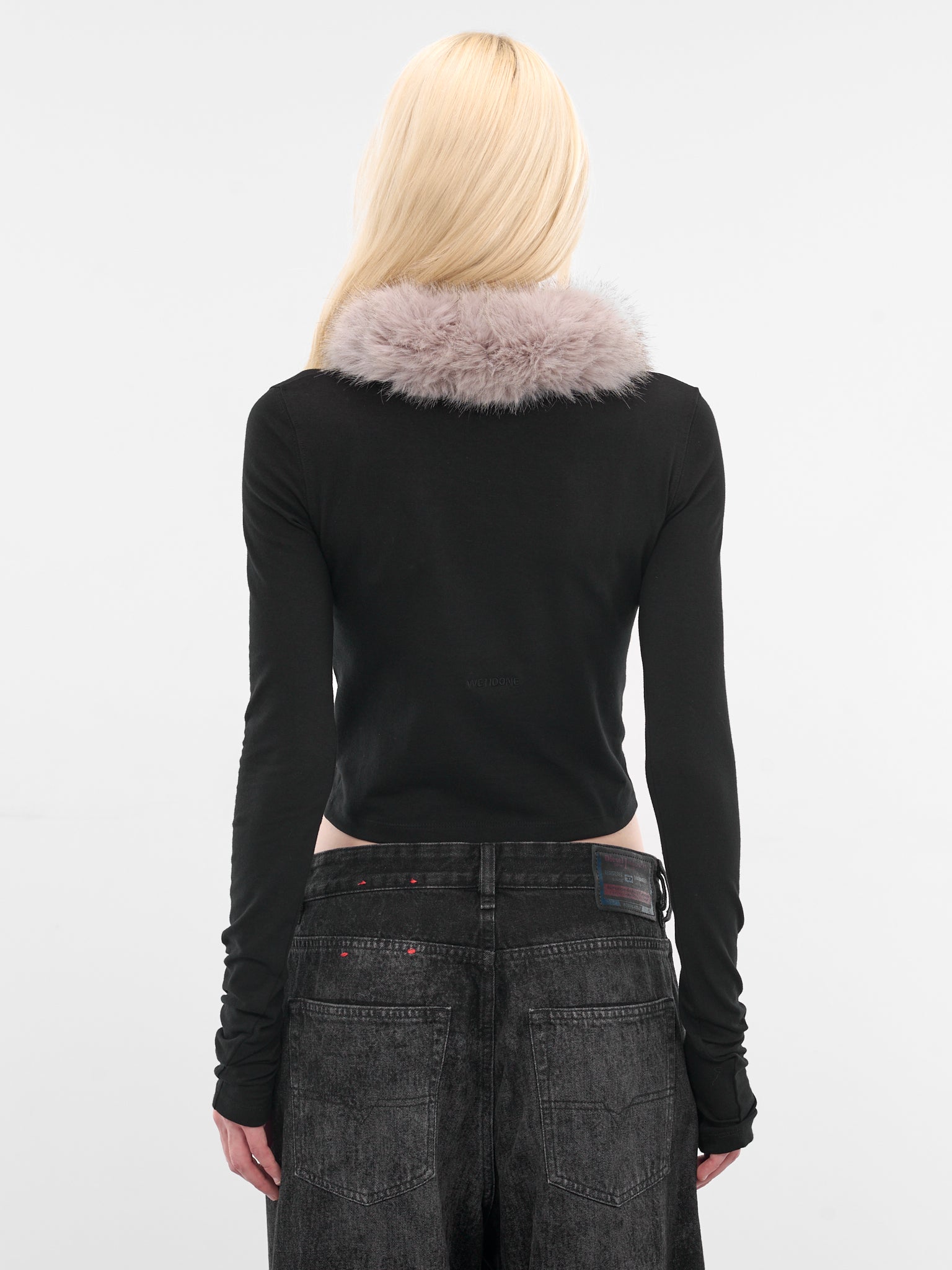 Black Fur Collar Slim Tee (WD-TT3-25-759-WBK-BLACK)