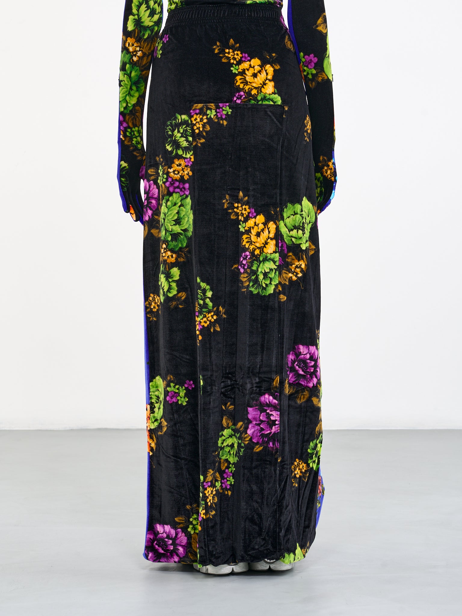 VETEMENTS Velvet Floral Skirt | H.Lorenzo - back