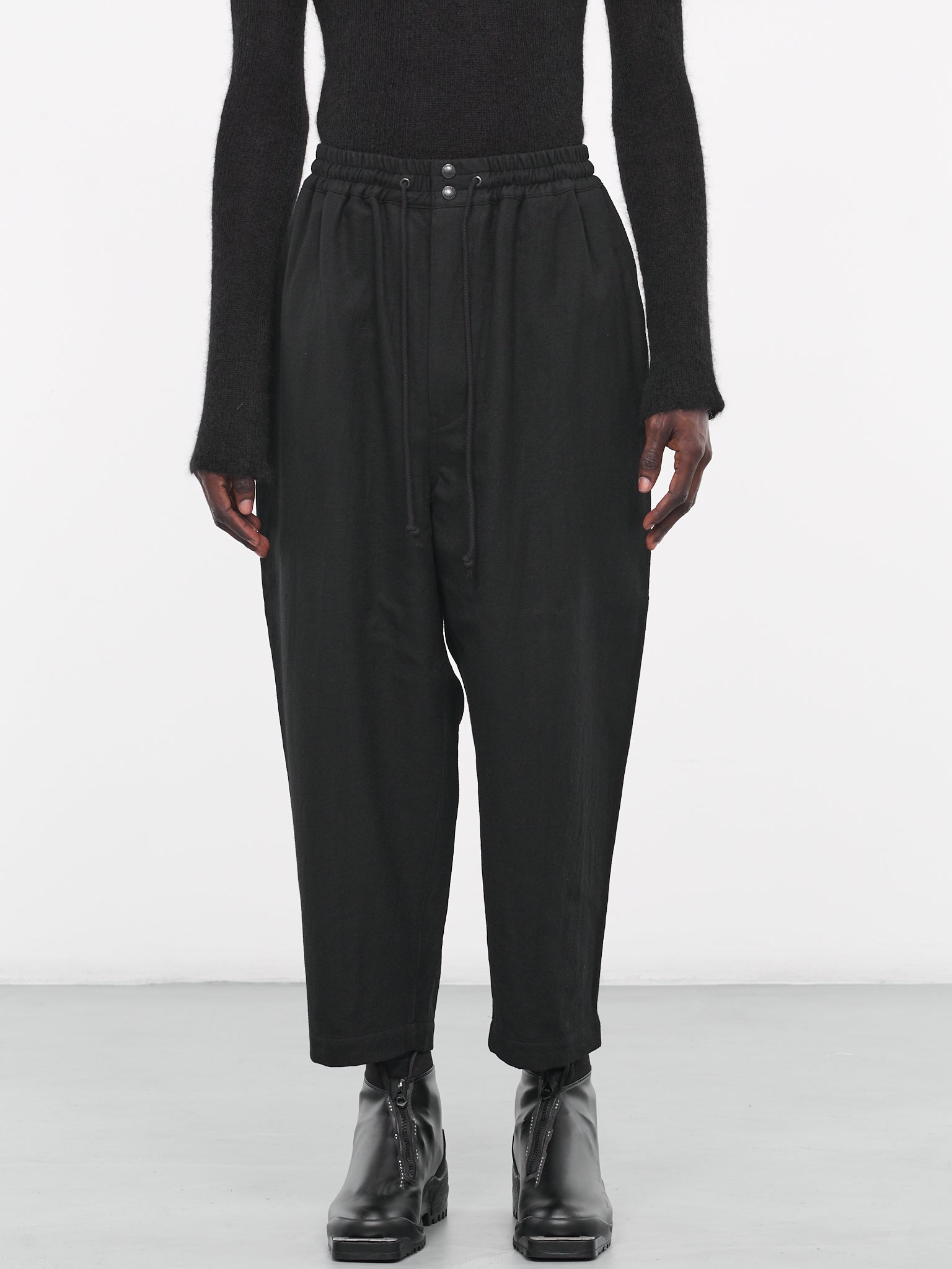 Chino Pants (WL-P033-051-BLACK)