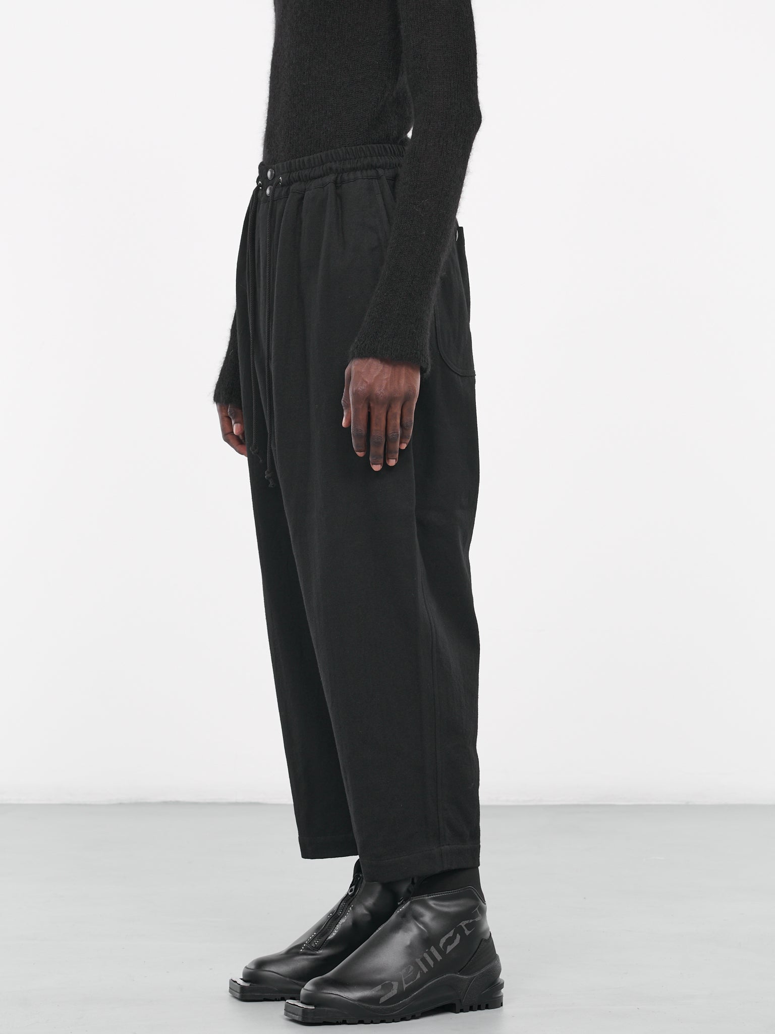 Chino Pants (WL-P033-051-BLACK)