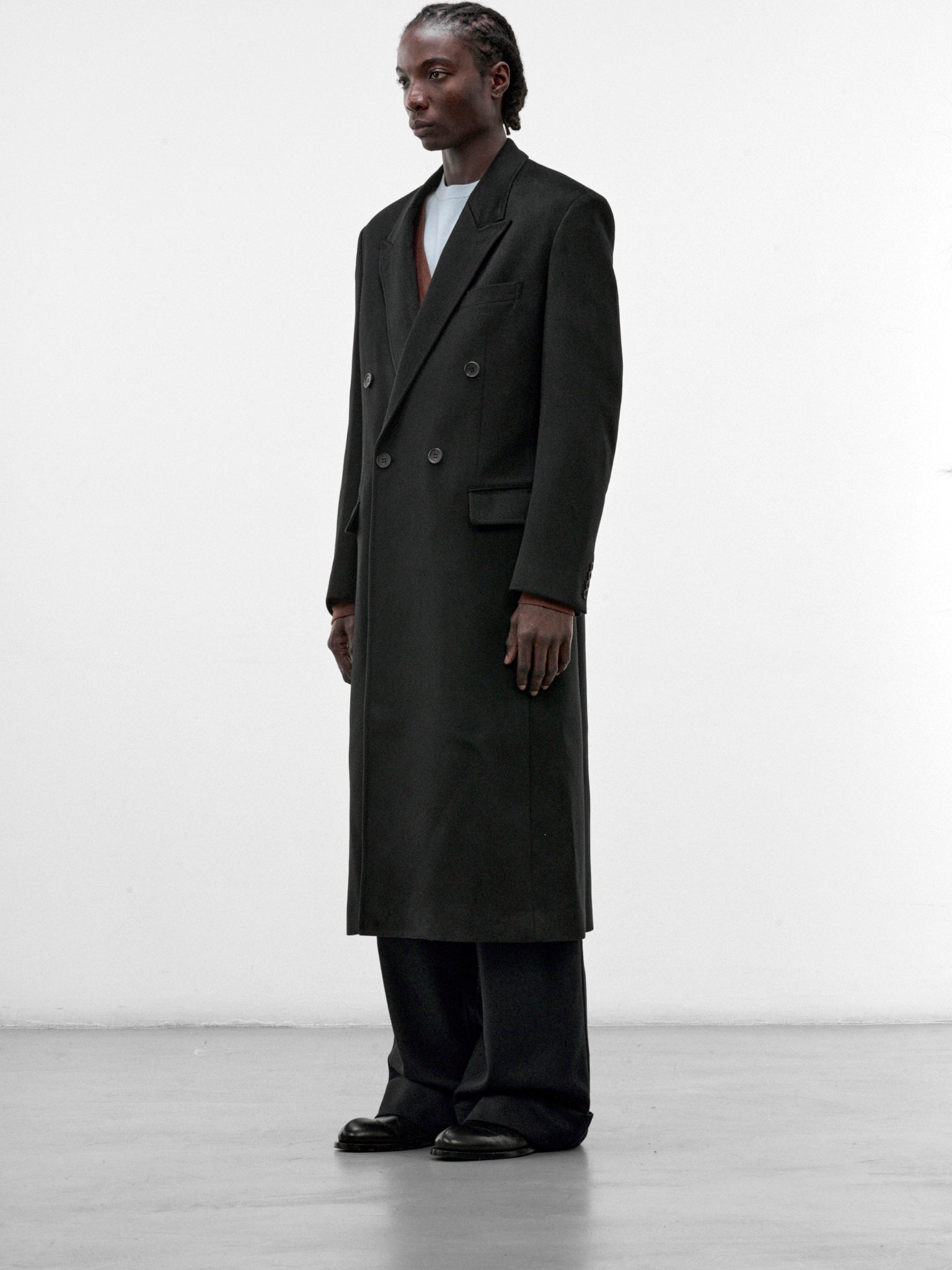 Black Cashmere Double-Breasted Coat (WR-C013-W26-BLACK-BLACK)