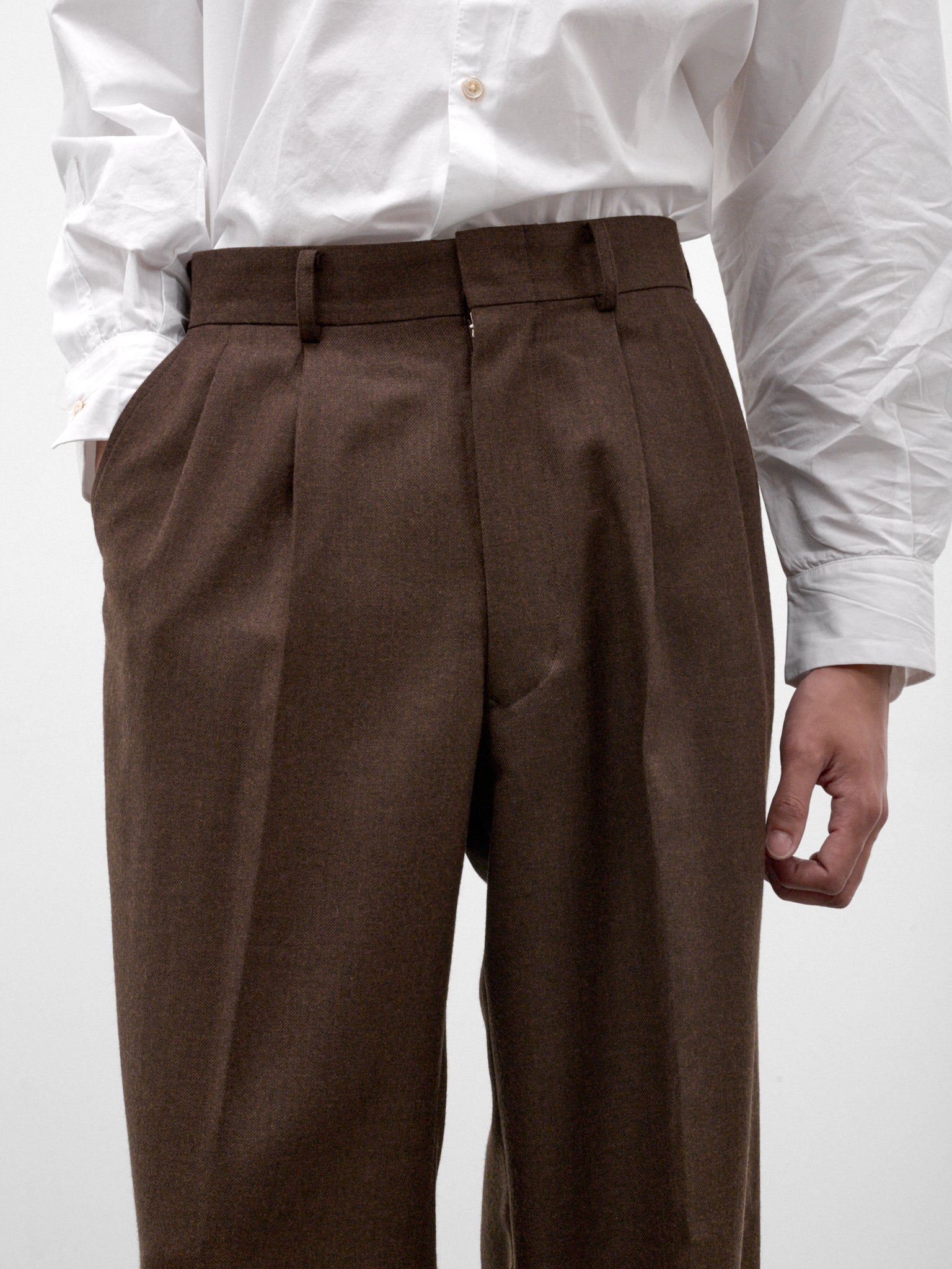 Brown Wool Pleated Wide Trousers (WR-P031-W26-BROWN)