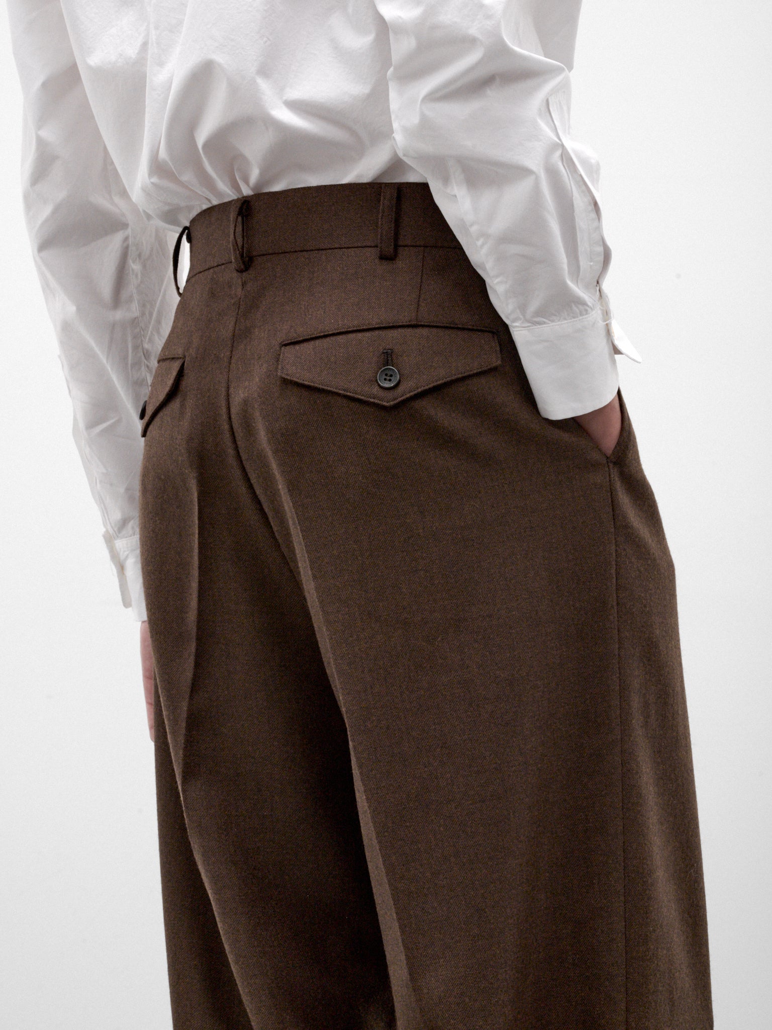 Brown Wool Pleated Wide Trousers (WR-P031-W26-BROWN)