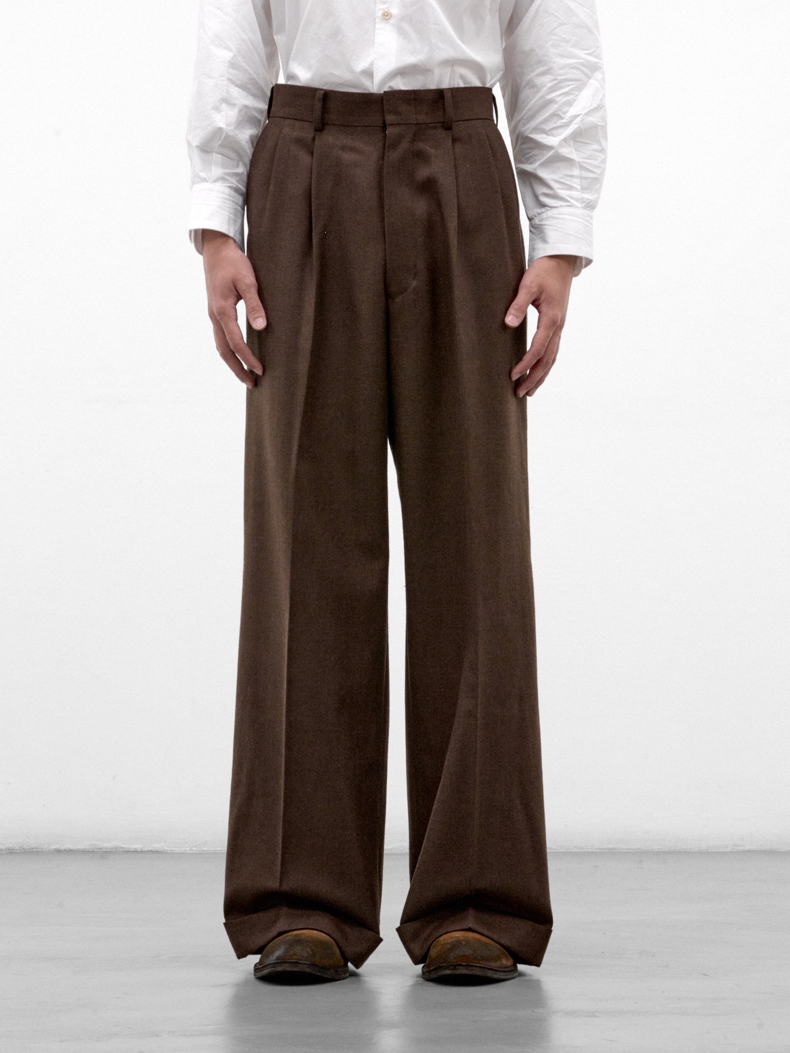 Brown Wool Pleated Wide Trousers (WR-P031-W26-BROWN)
