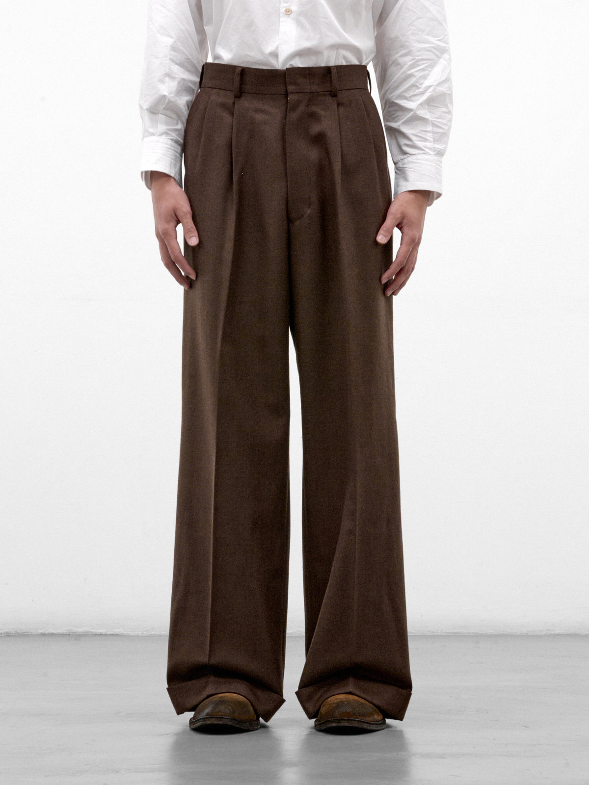 Brown Wool Pleated Wide Trousers (WR-P031-W26-BROWN)